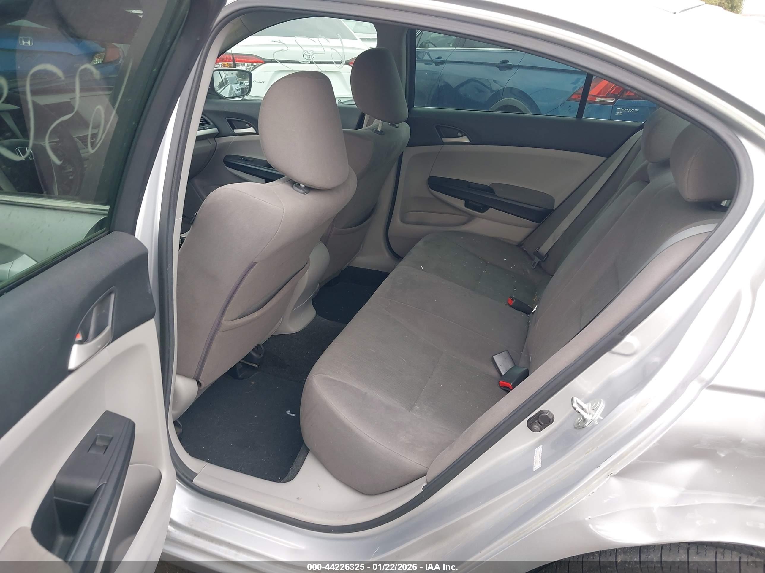 HONDA ACCORD image 8
