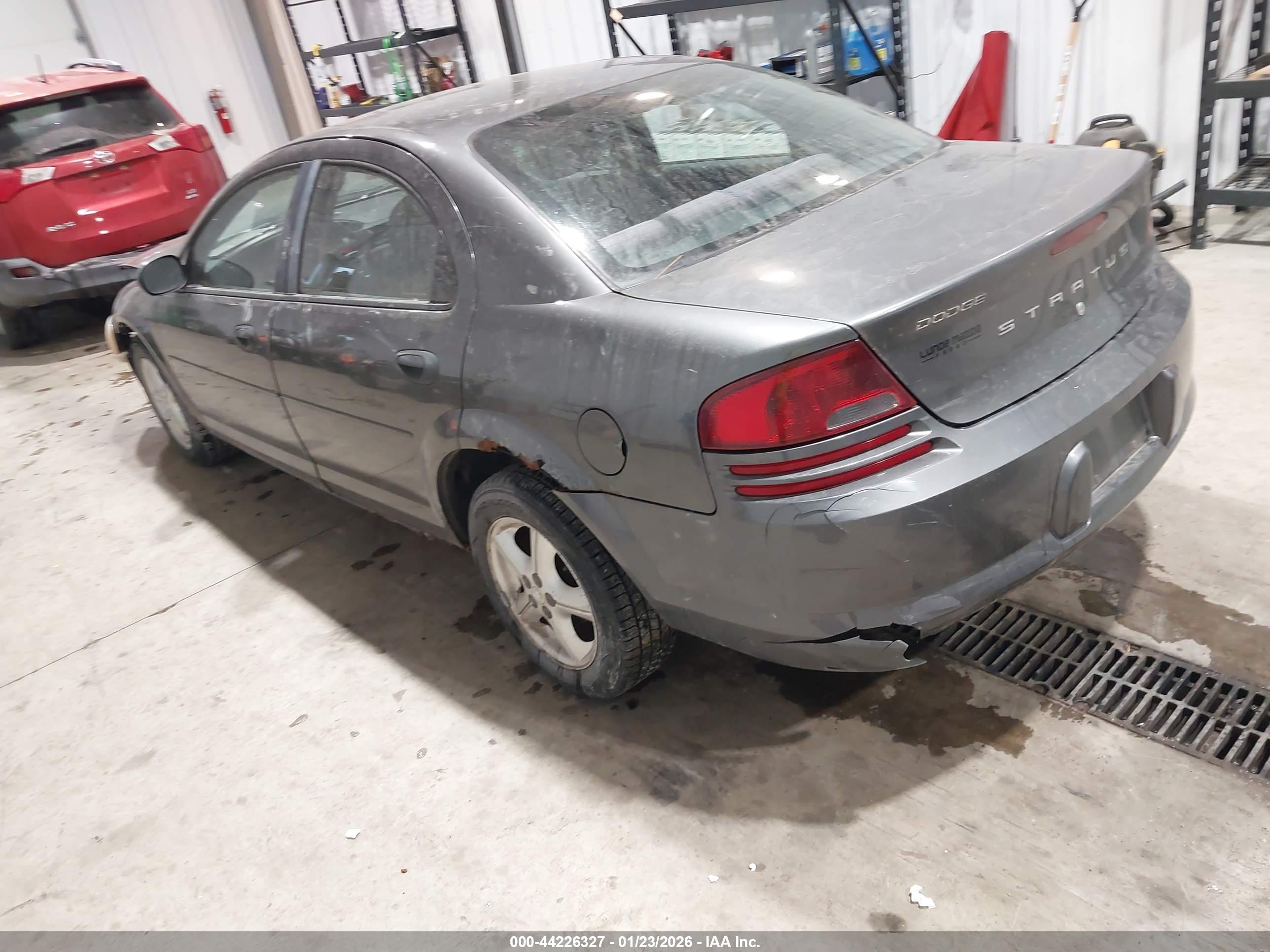 DODGE STRATUS image 3