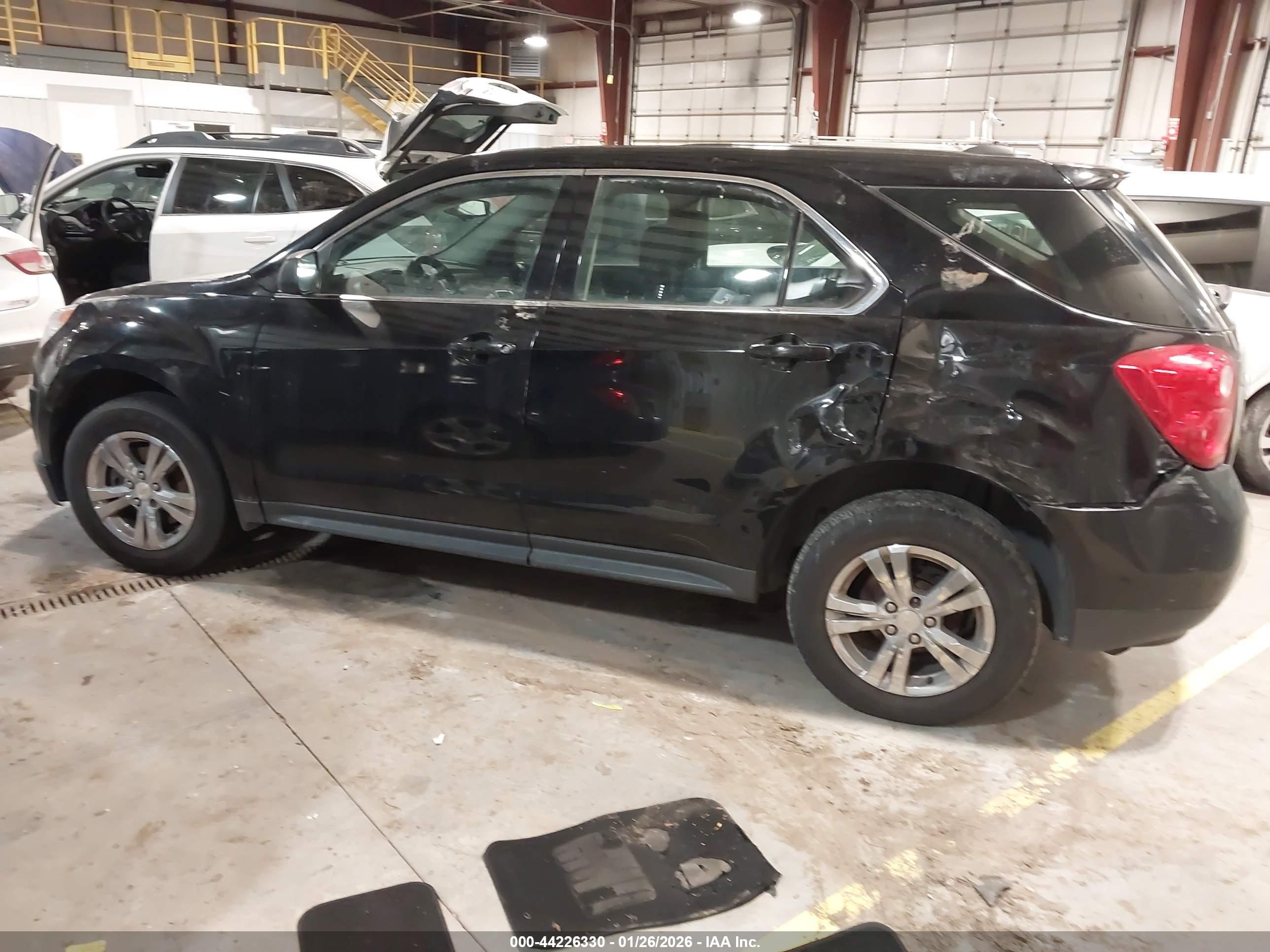 CHEVROLET EQUINOX image 3