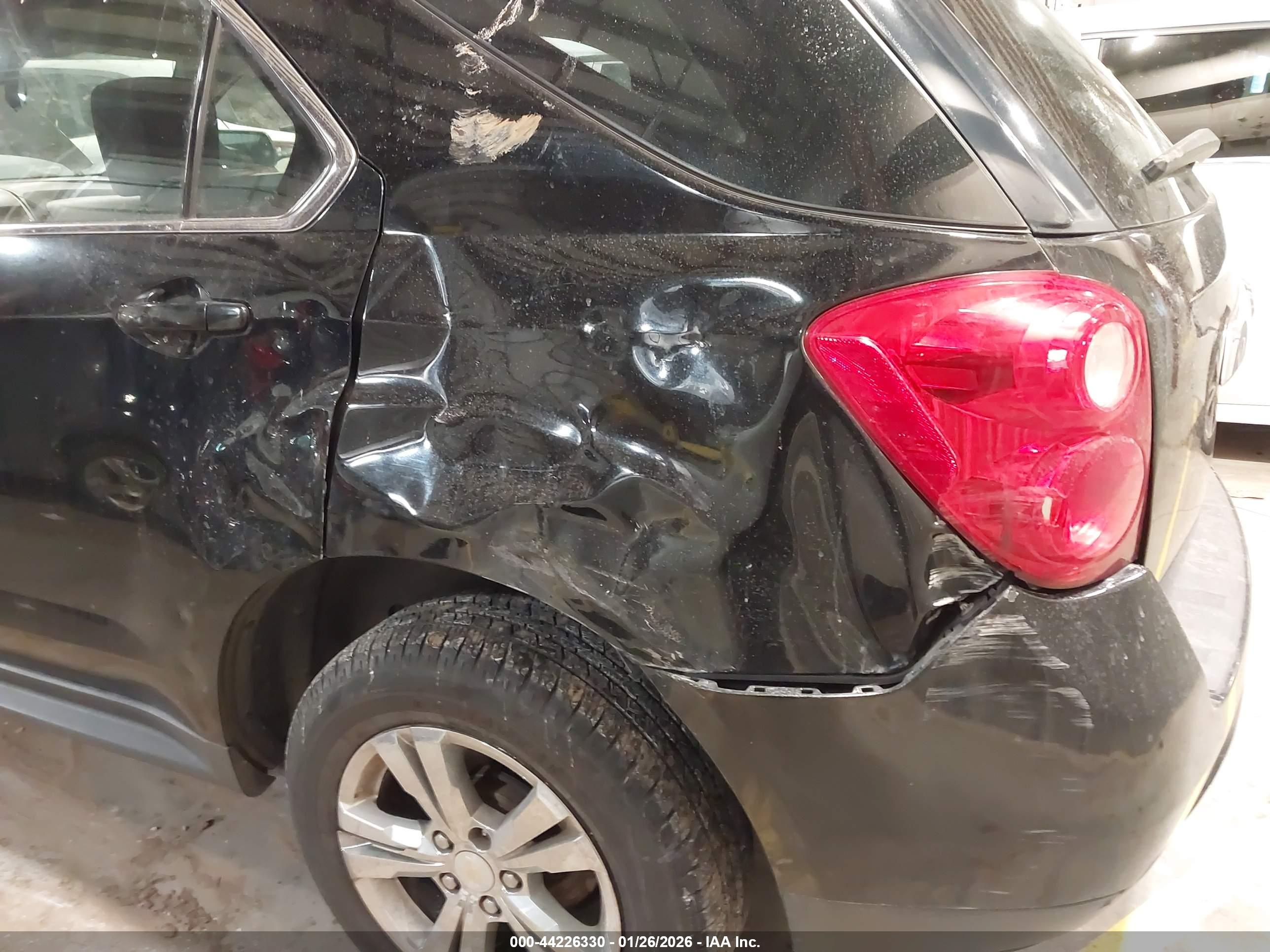 CHEVROLET EQUINOX image 6
