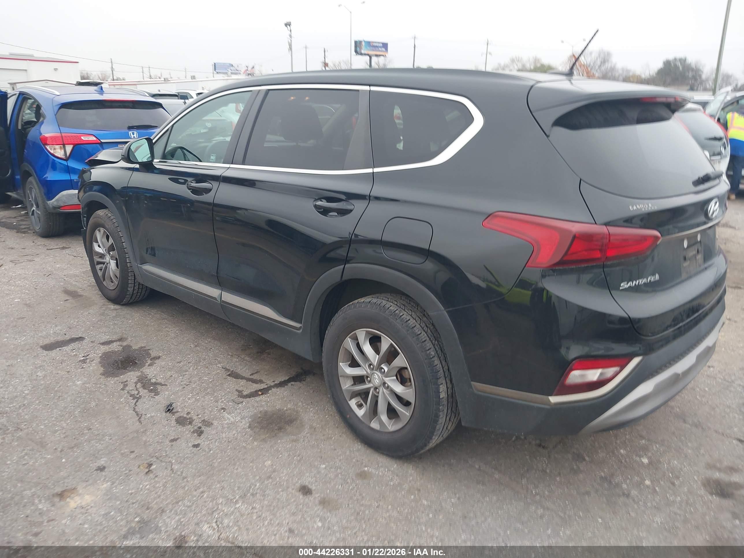 HYUNDAI SANTA image 3