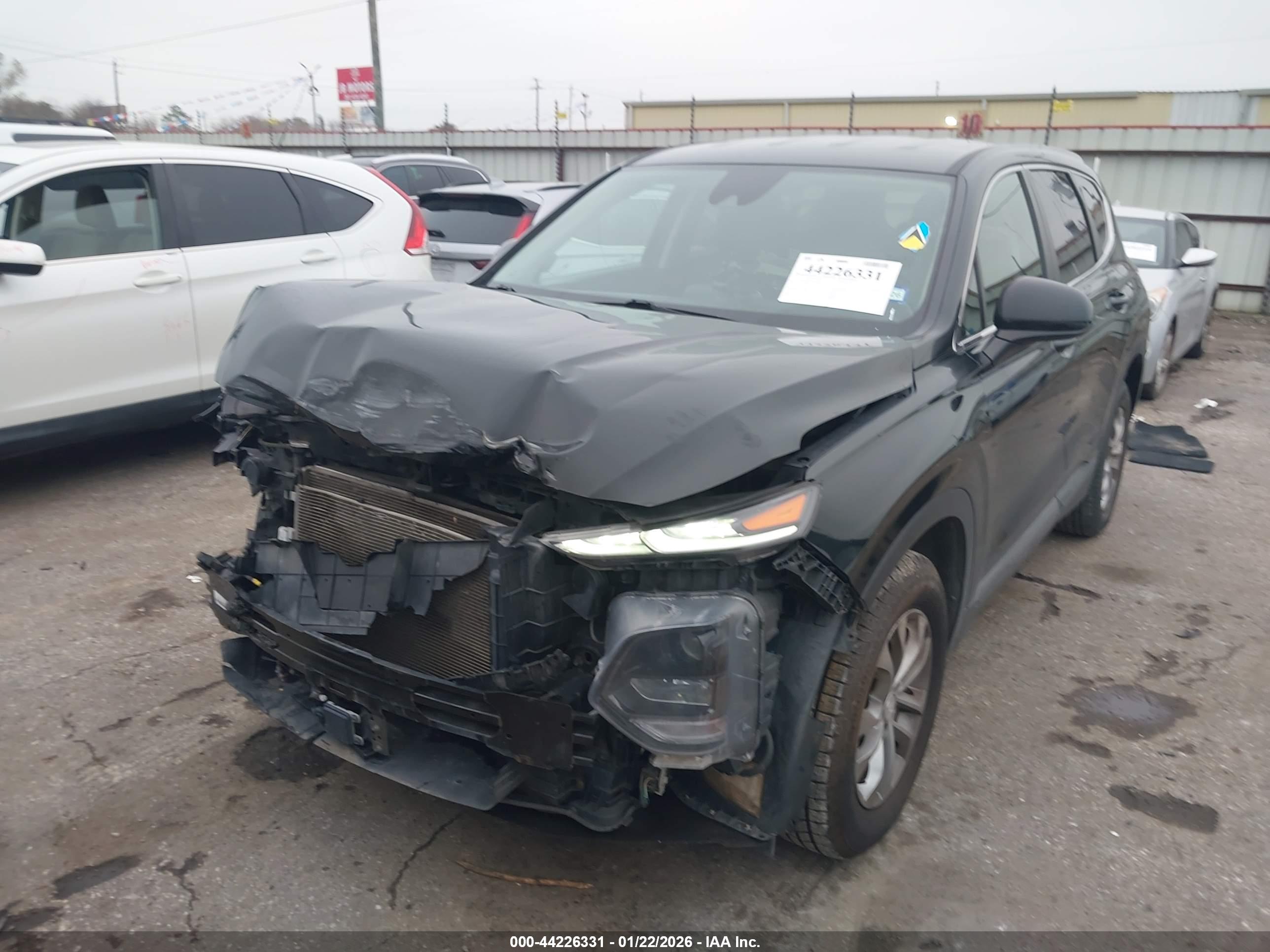 HYUNDAI SANTA image 6