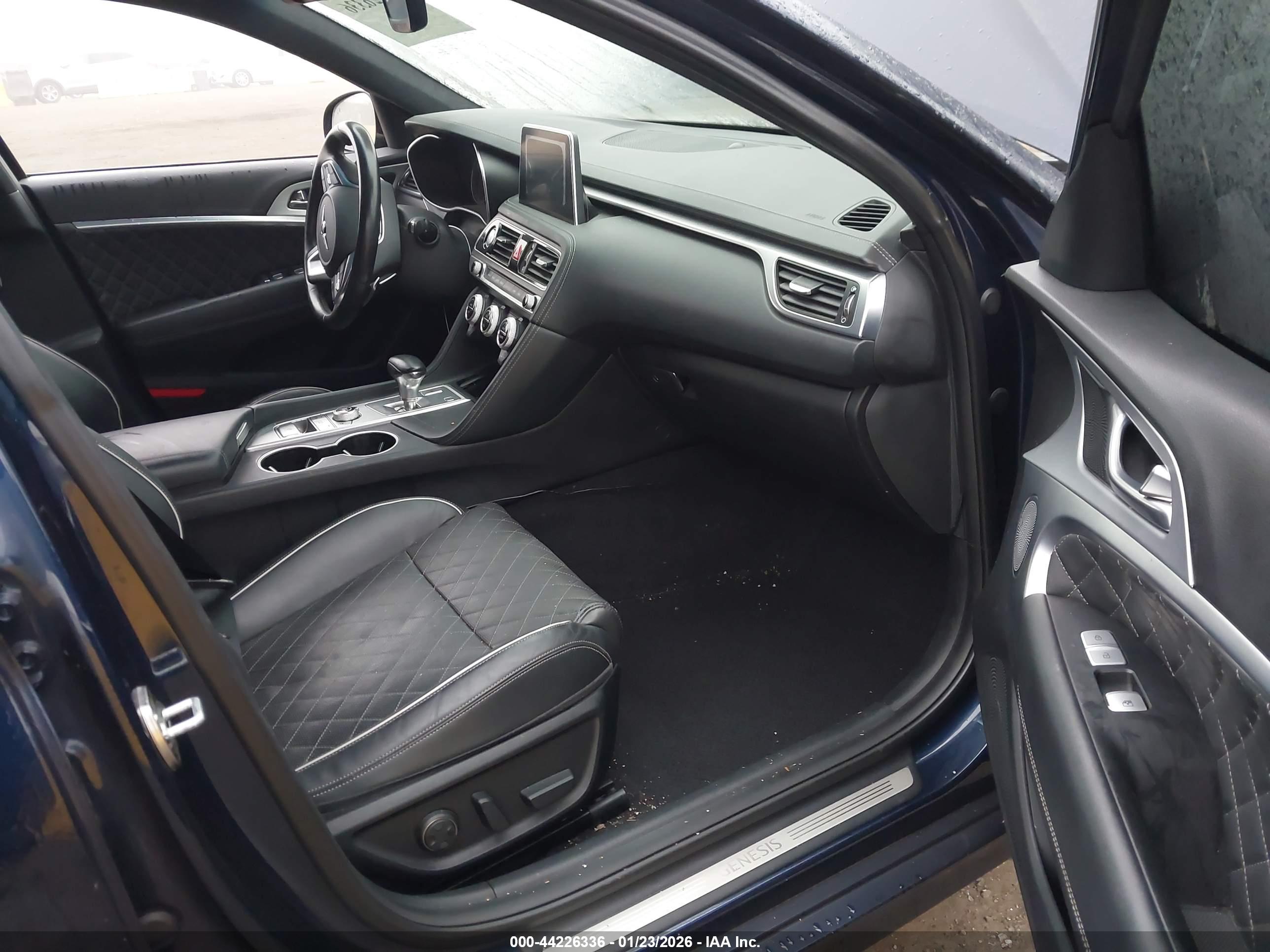 GENESIS G70 image 5