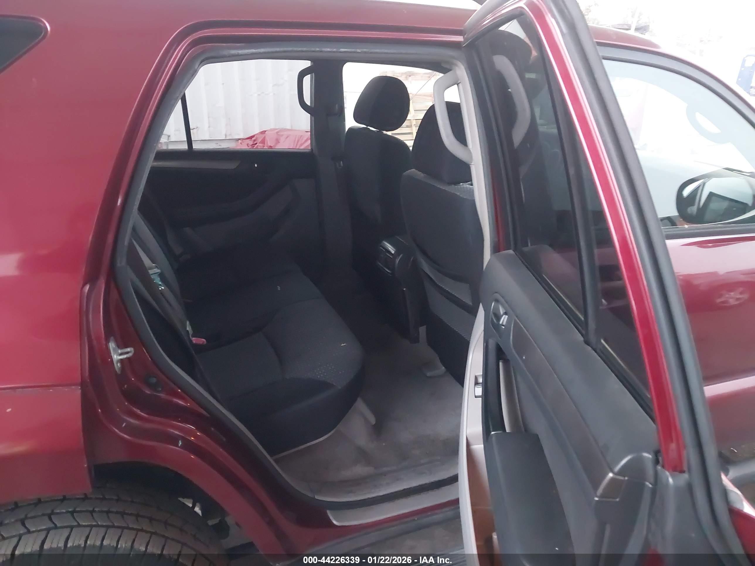 TOYOTA 4RUNNER image 8