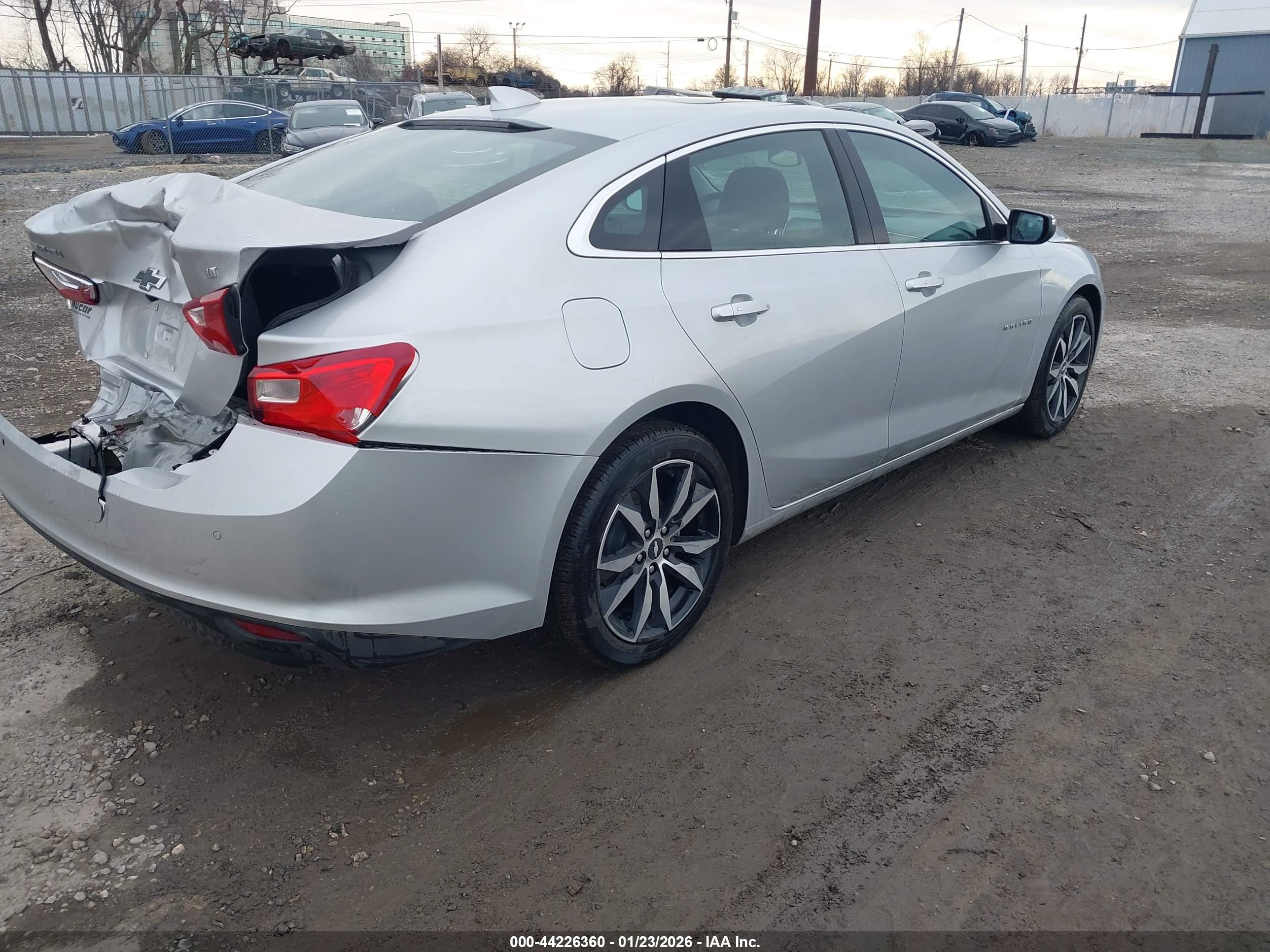 CHEVROLET MALIBU image 4