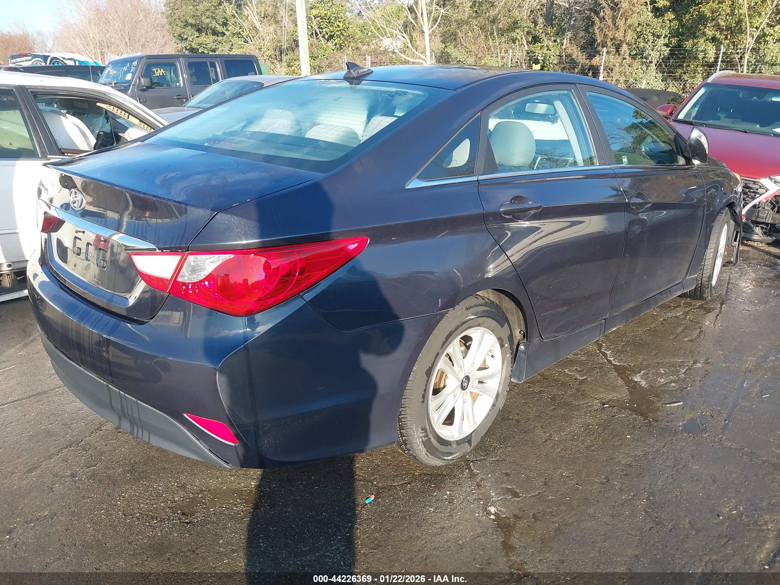 HYUNDAI SONATA image 4