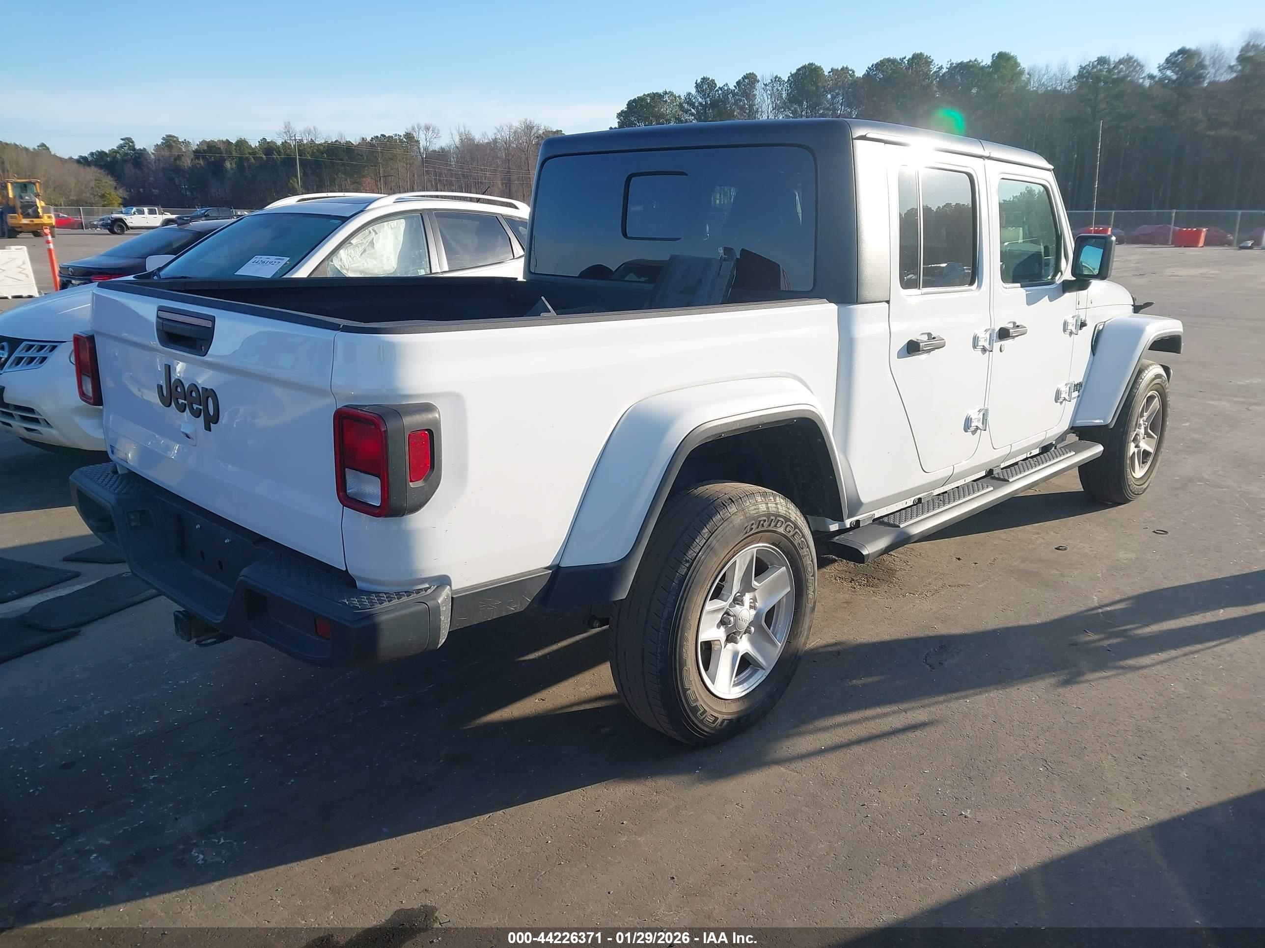 JEEP GLADIATOR image 4