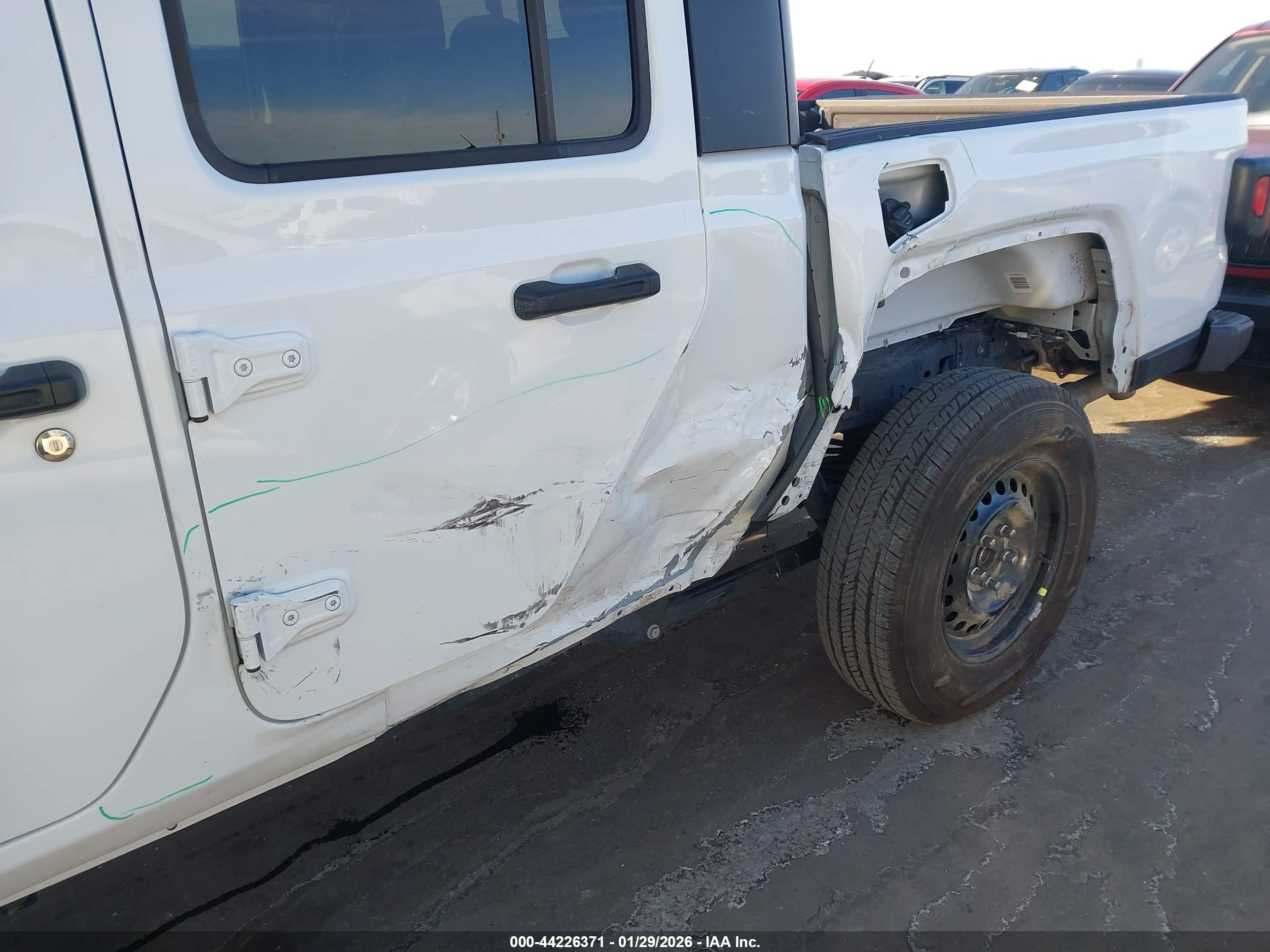 JEEP GLADIATOR image 6