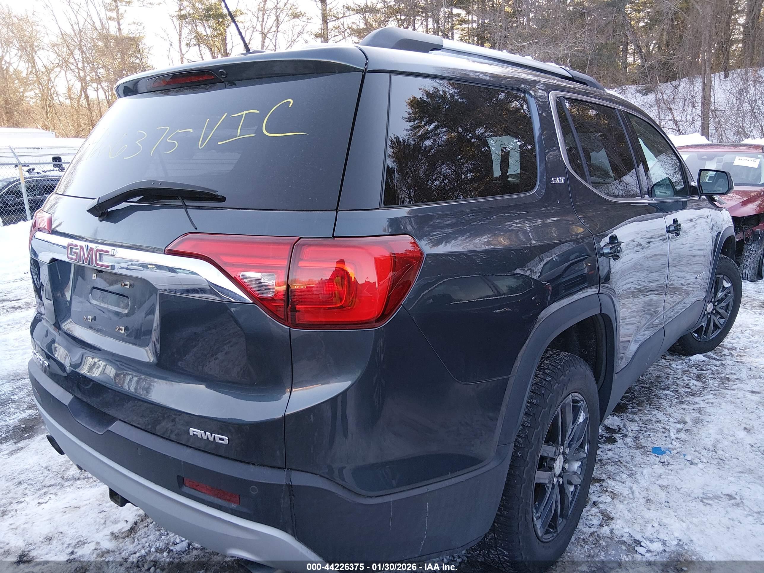 GMC ACADIA image 4