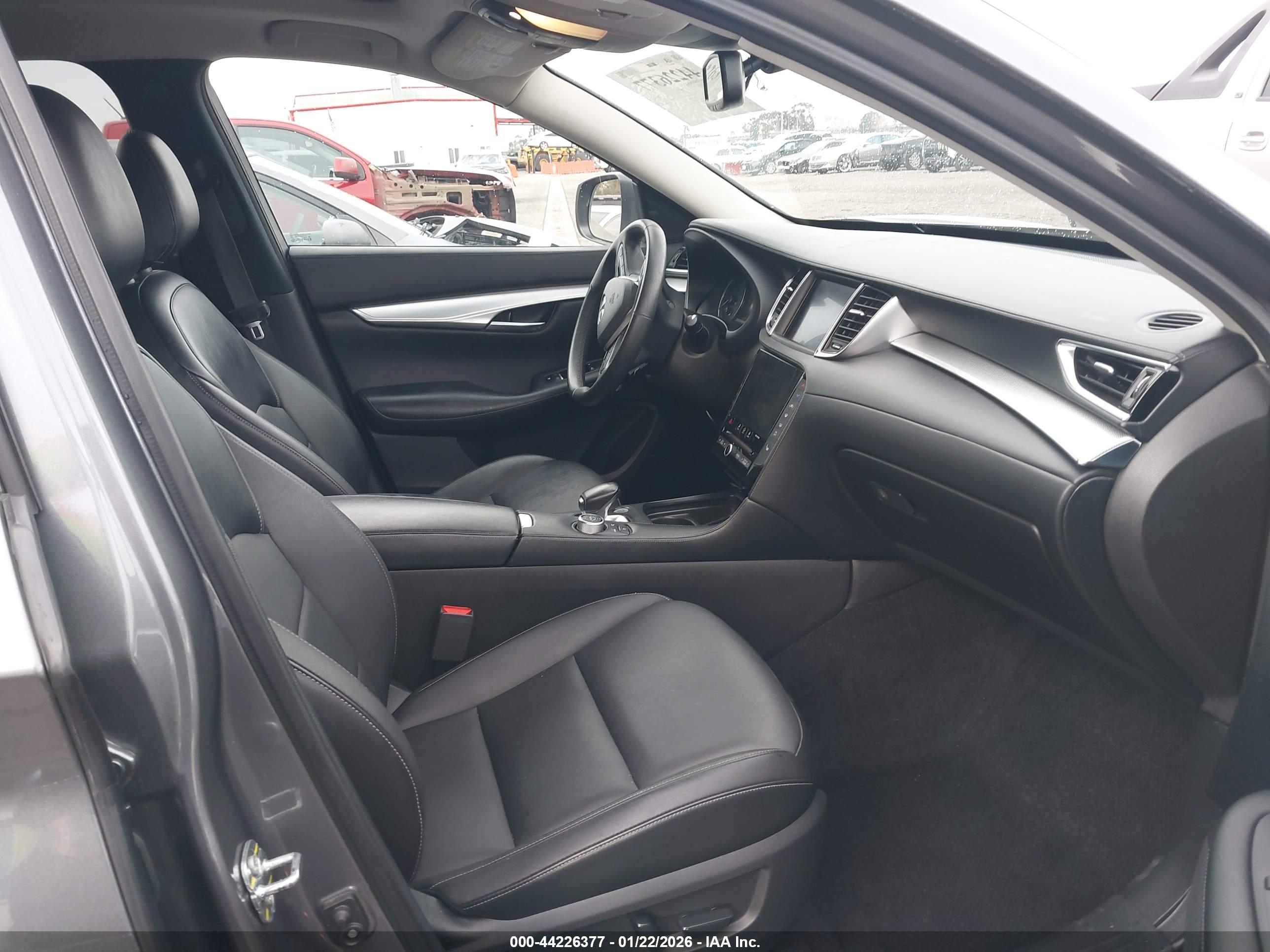 INFINITI QX50 image 5