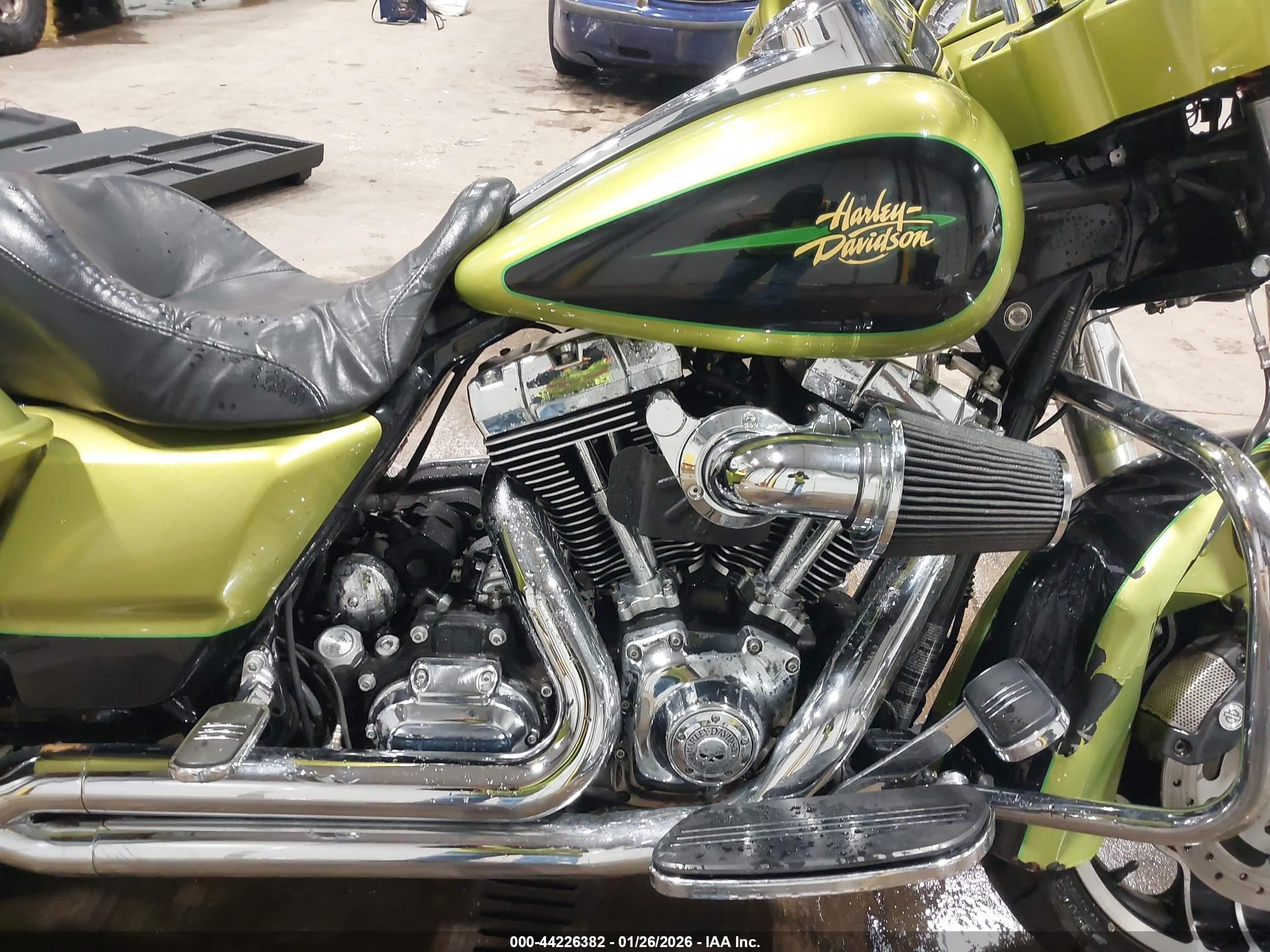 HARLEY-DAVIDSON FLHX image 8