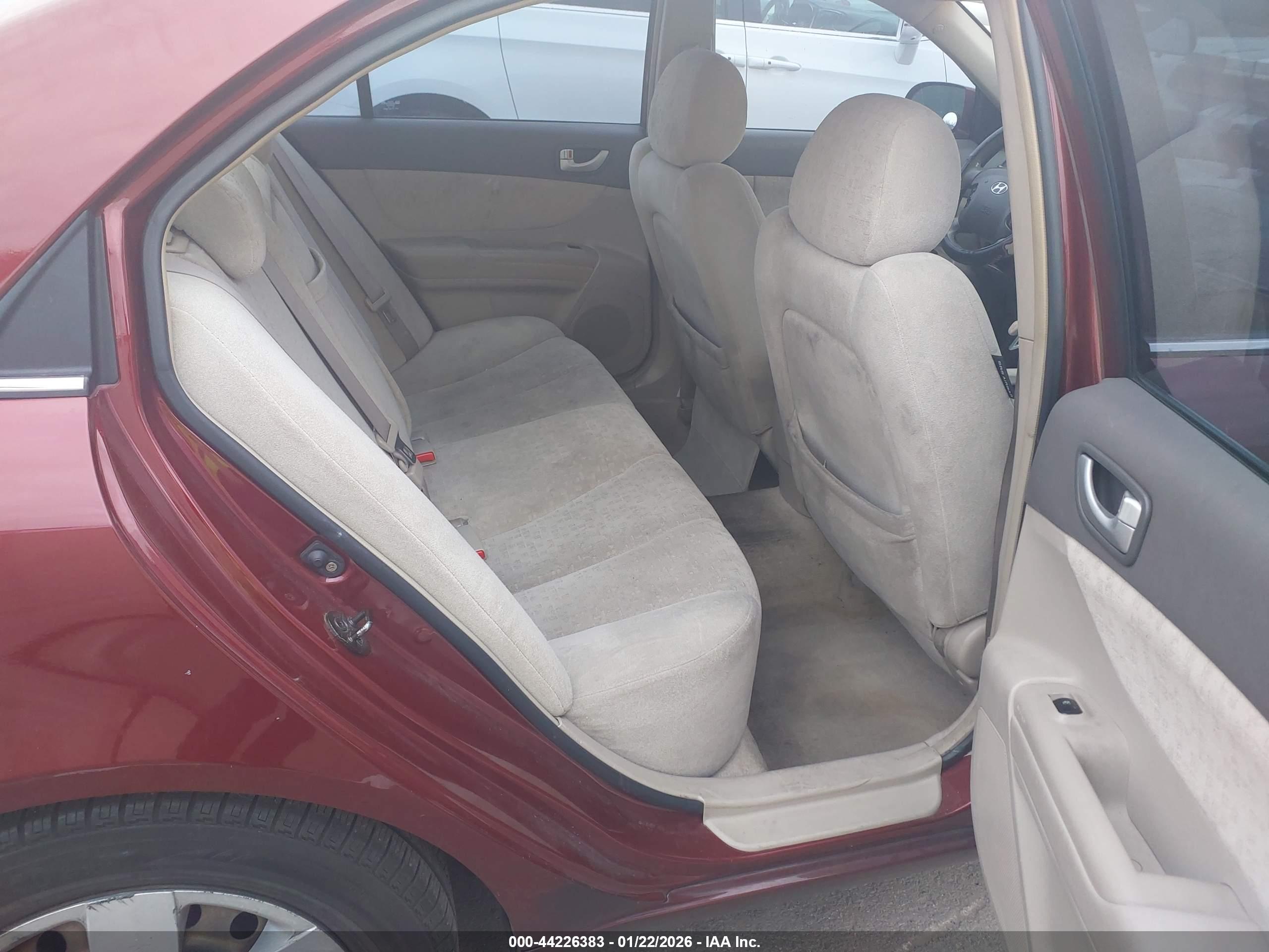 HYUNDAI SONATA image 8