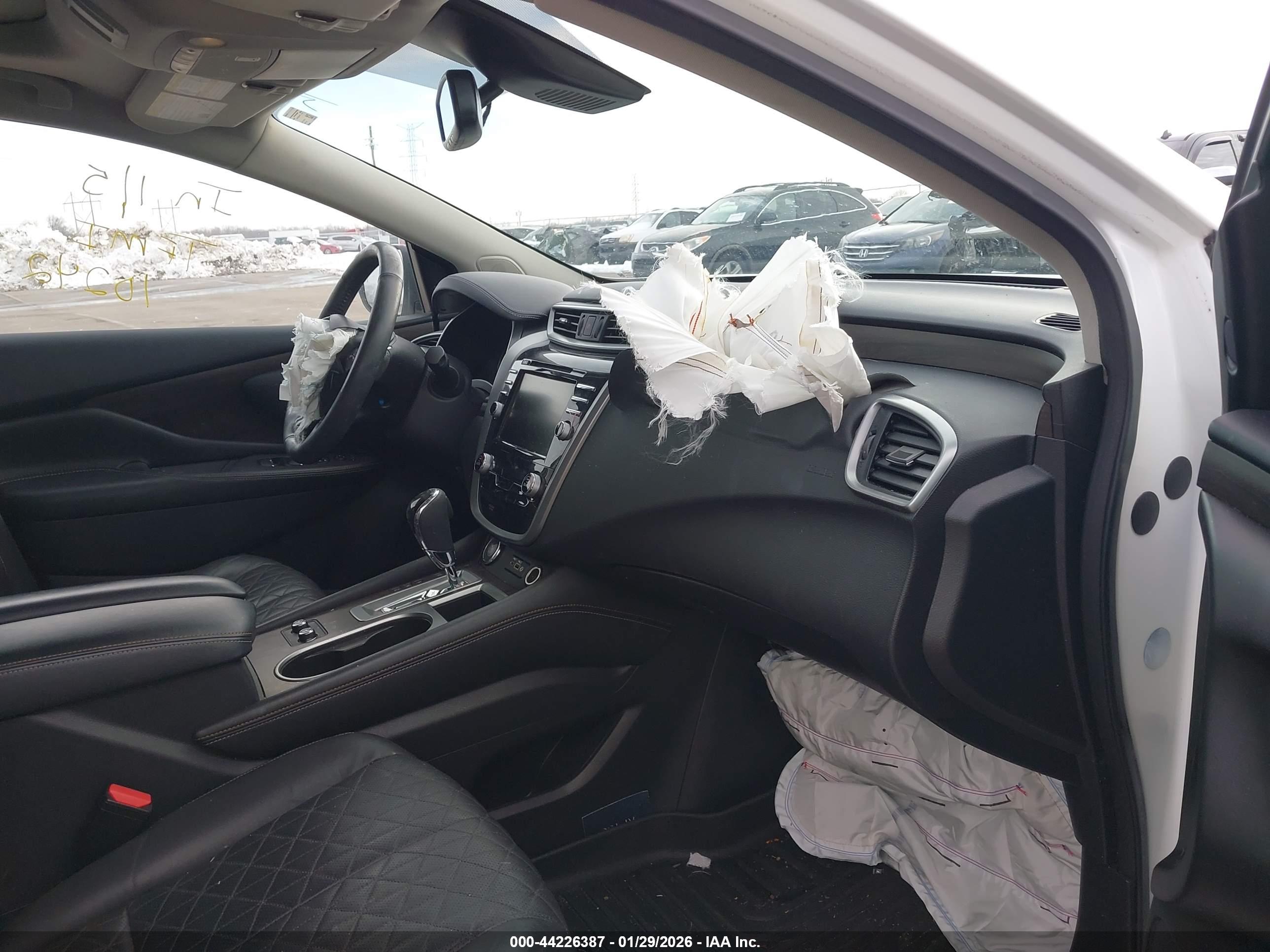 NISSAN MURANO image 5