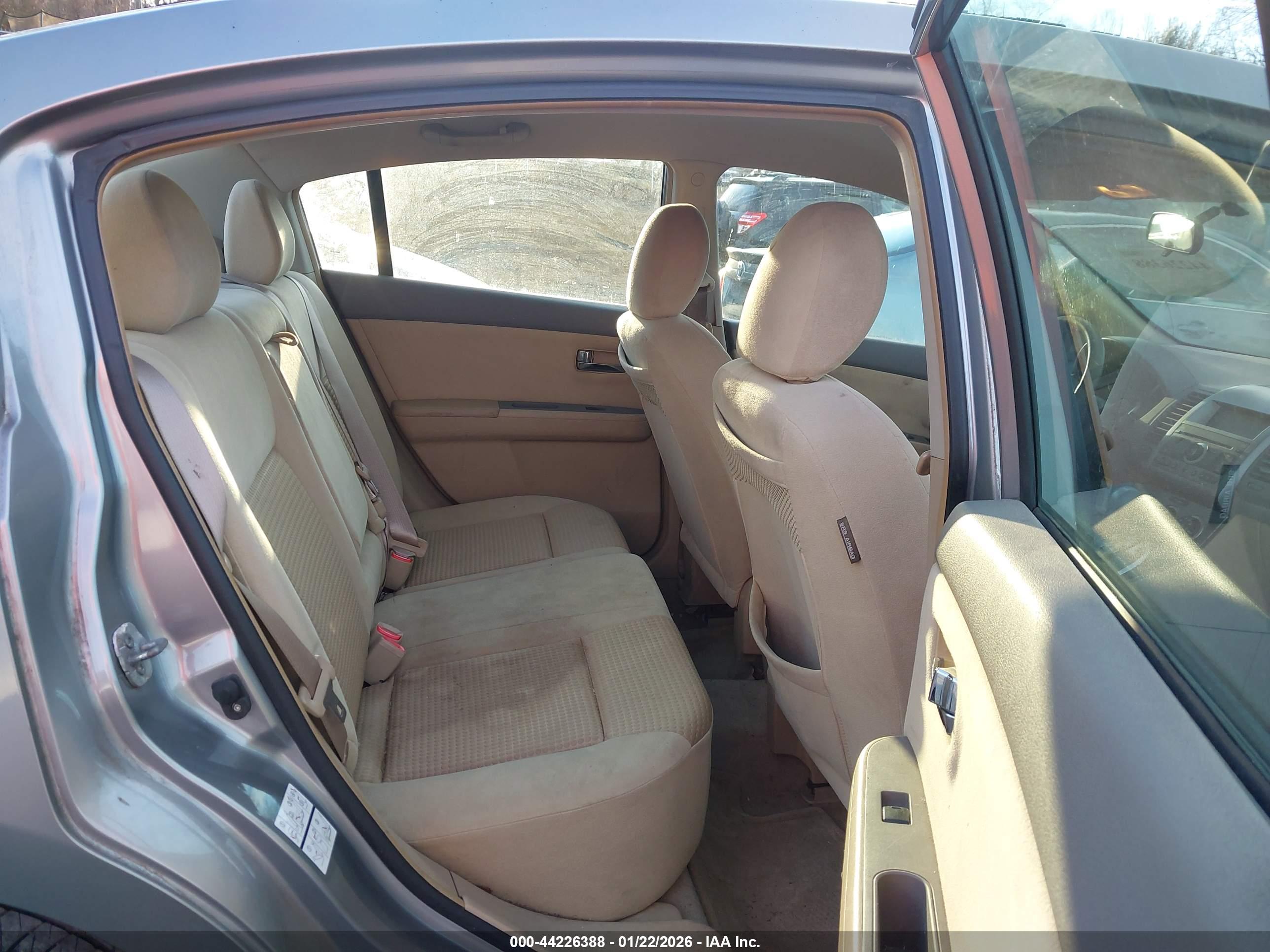 NISSAN SENTRA image 8