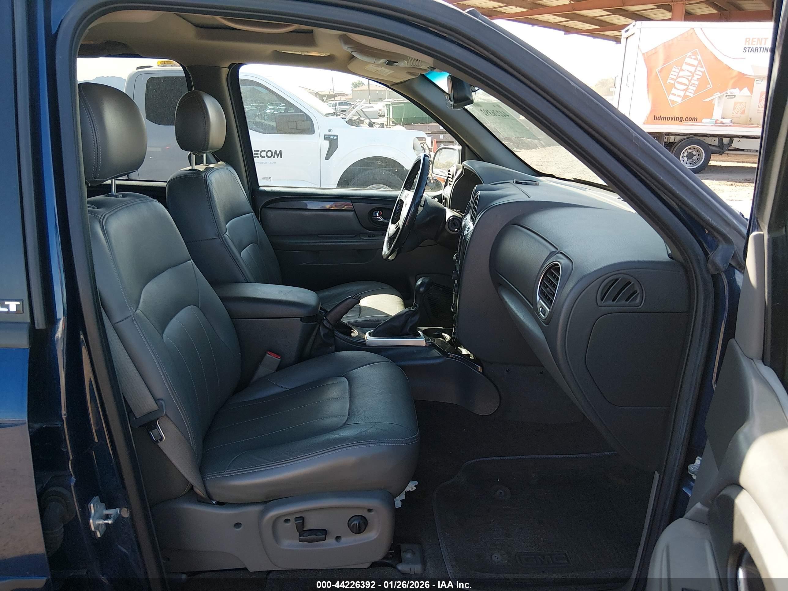 GMC ENVOY image 5