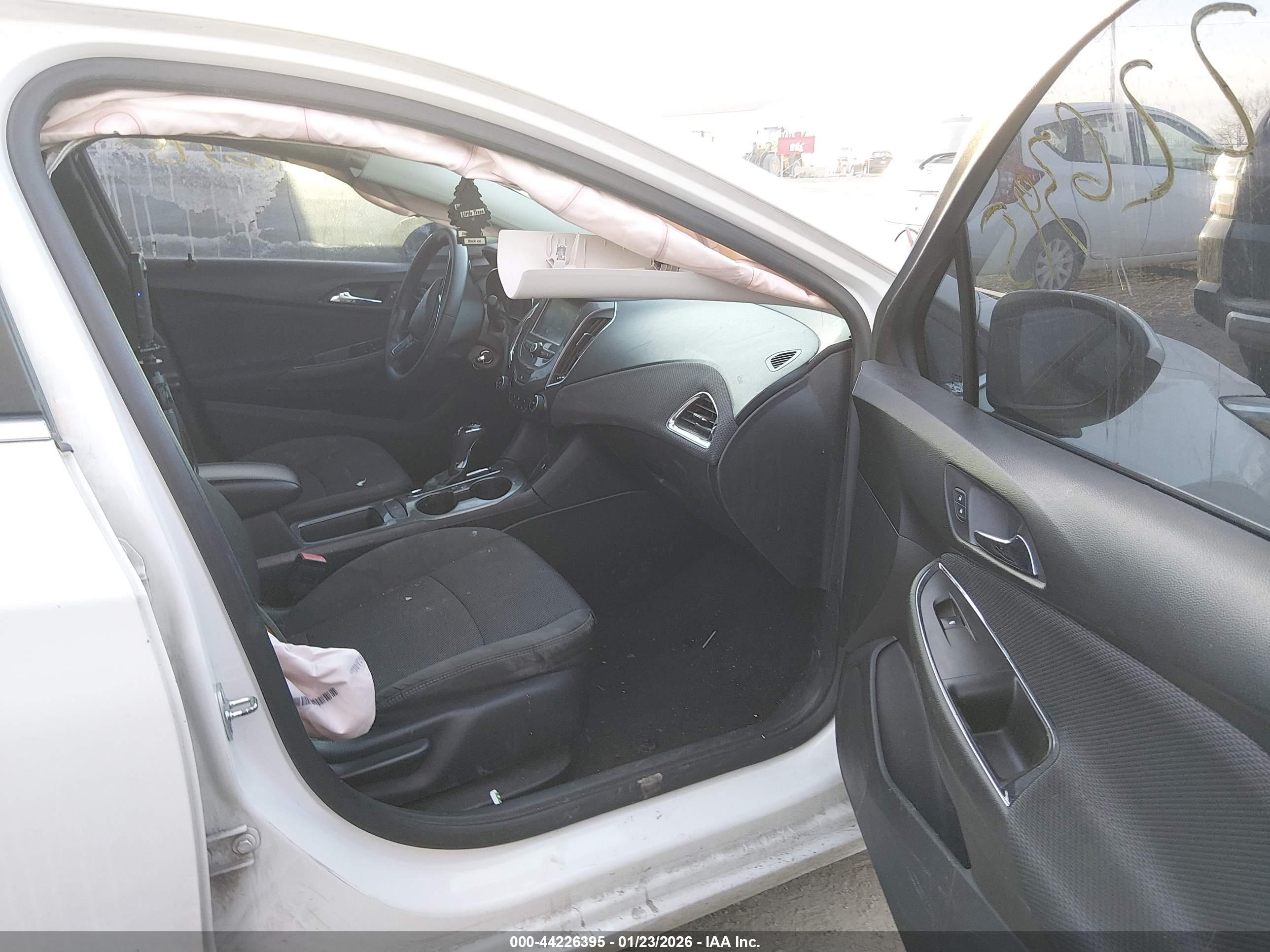 CHEVROLET CRUZE image 5