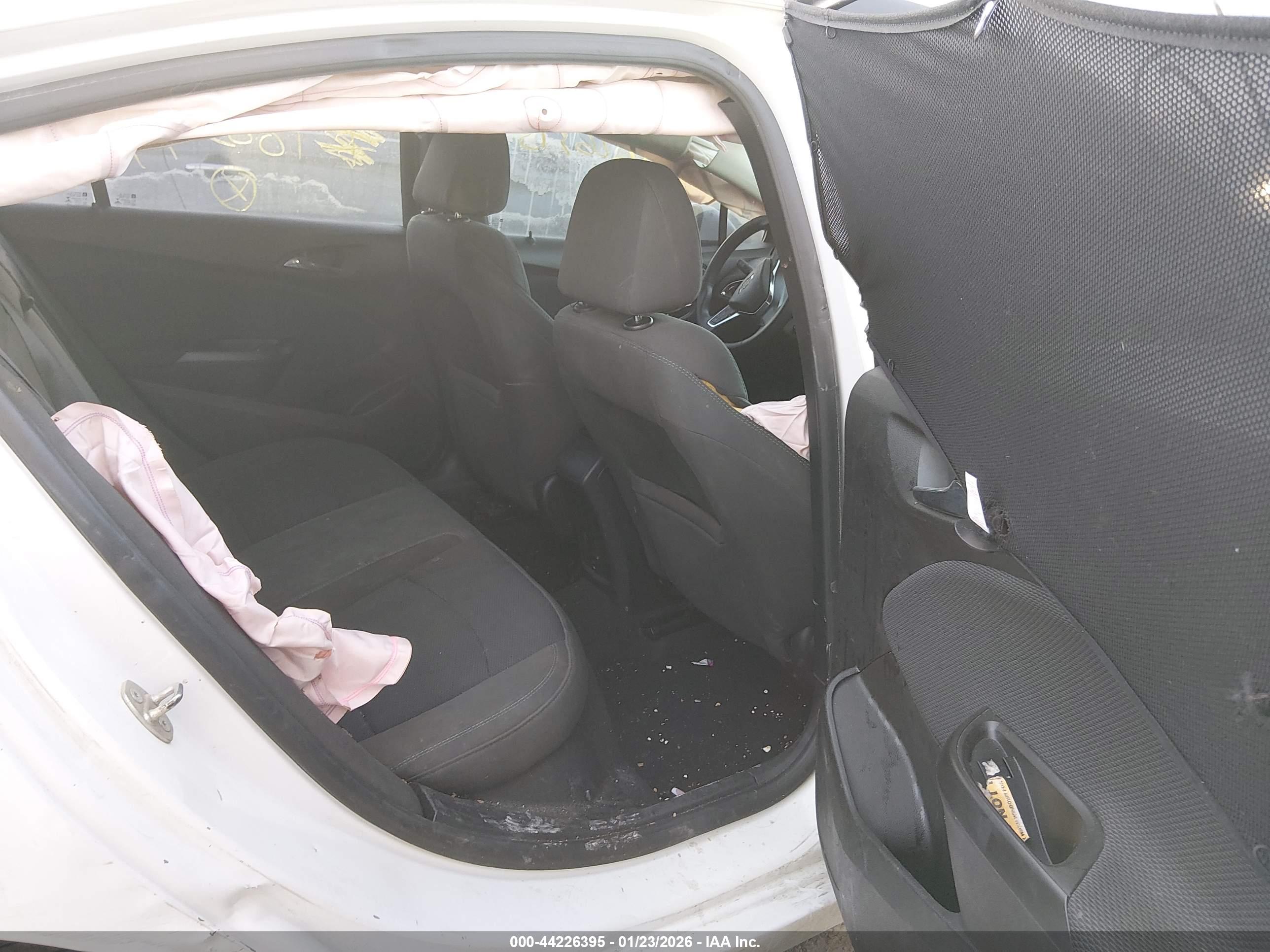 CHEVROLET CRUZE image 8