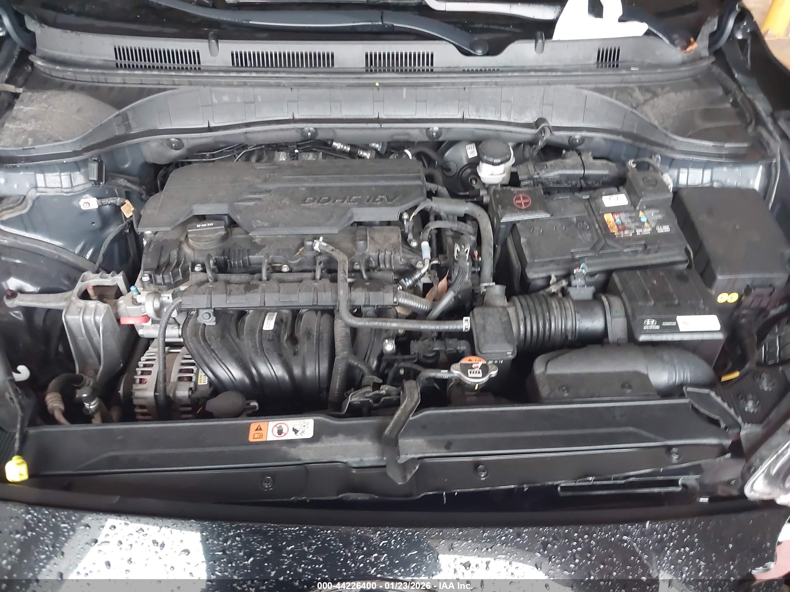 HYUNDAI KONA image 10