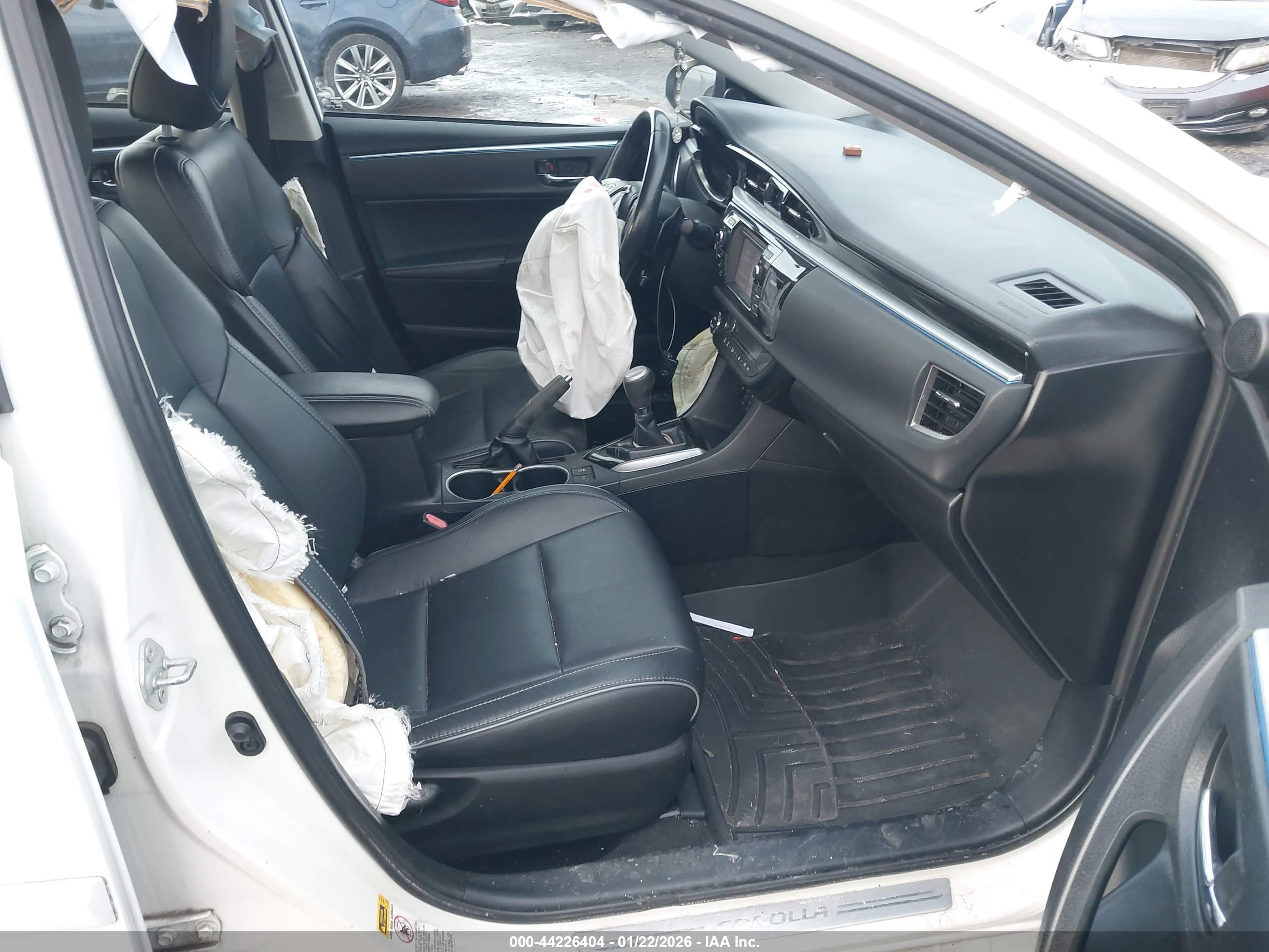 TOYOTA COROLLA image 5
