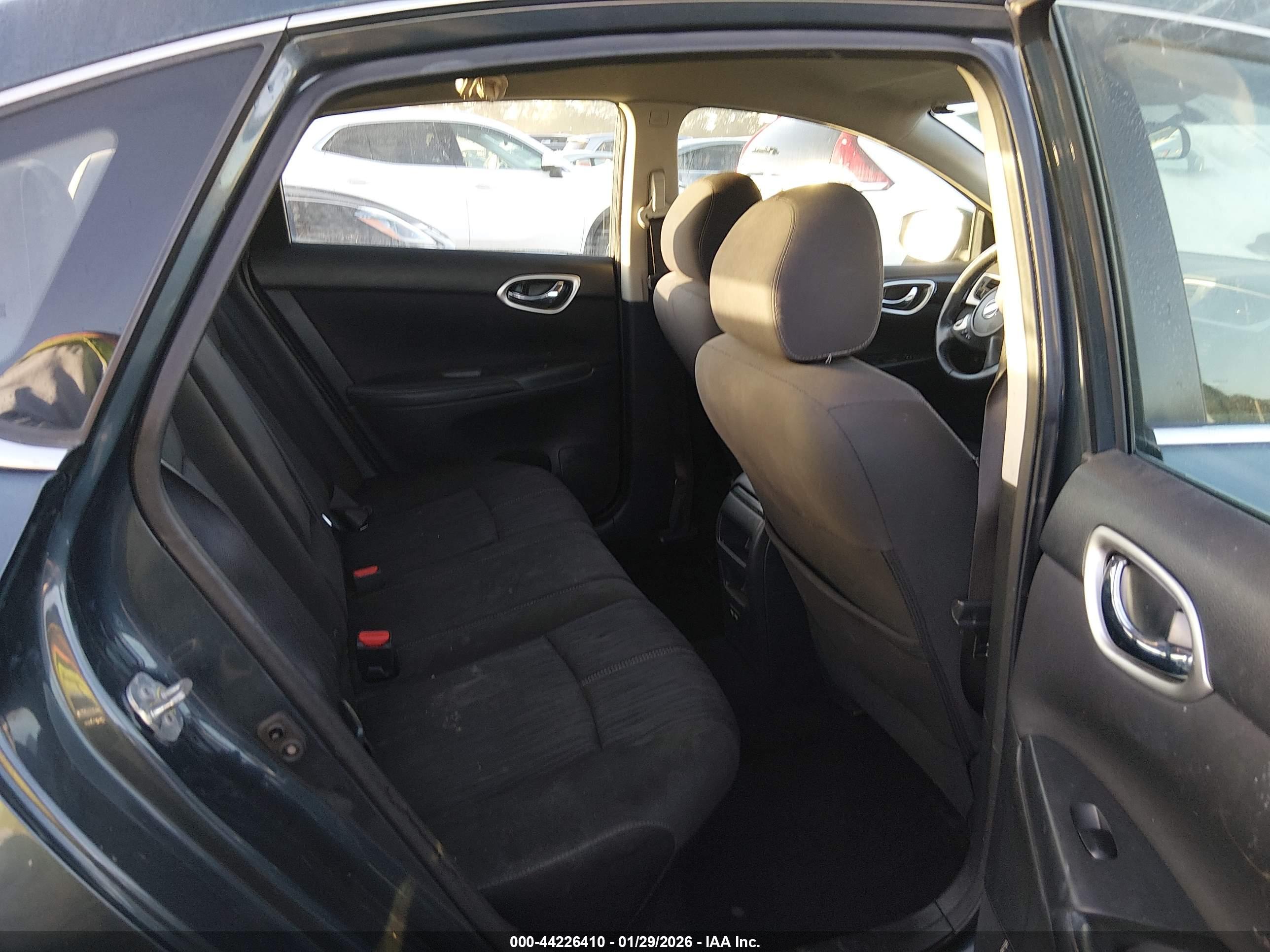 NISSAN SENTRA image 8