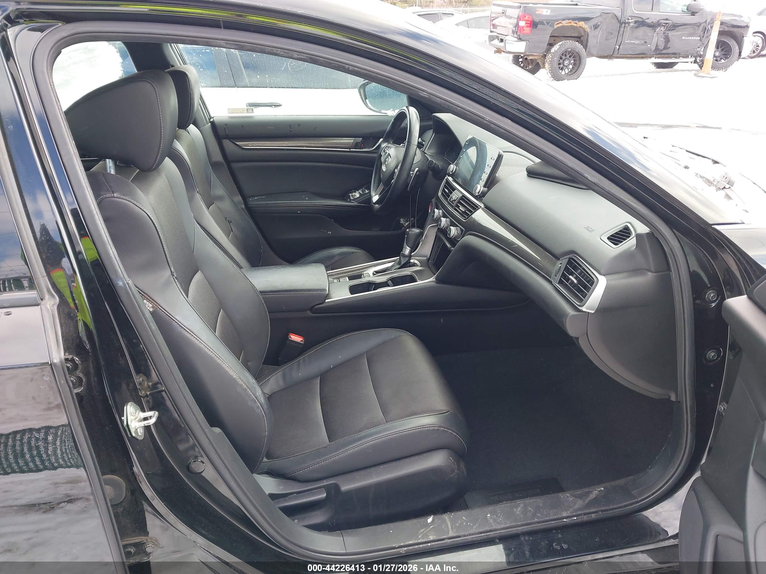 HONDA ACCORD image 5