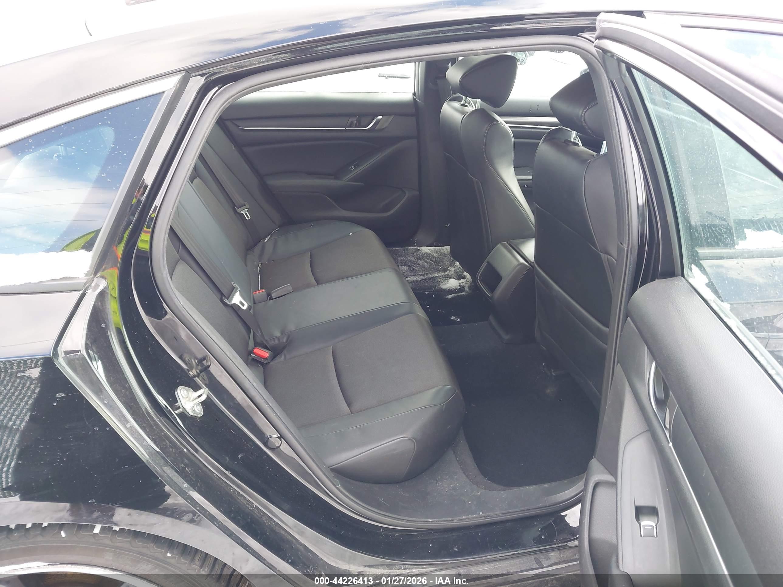 HONDA ACCORD image 8