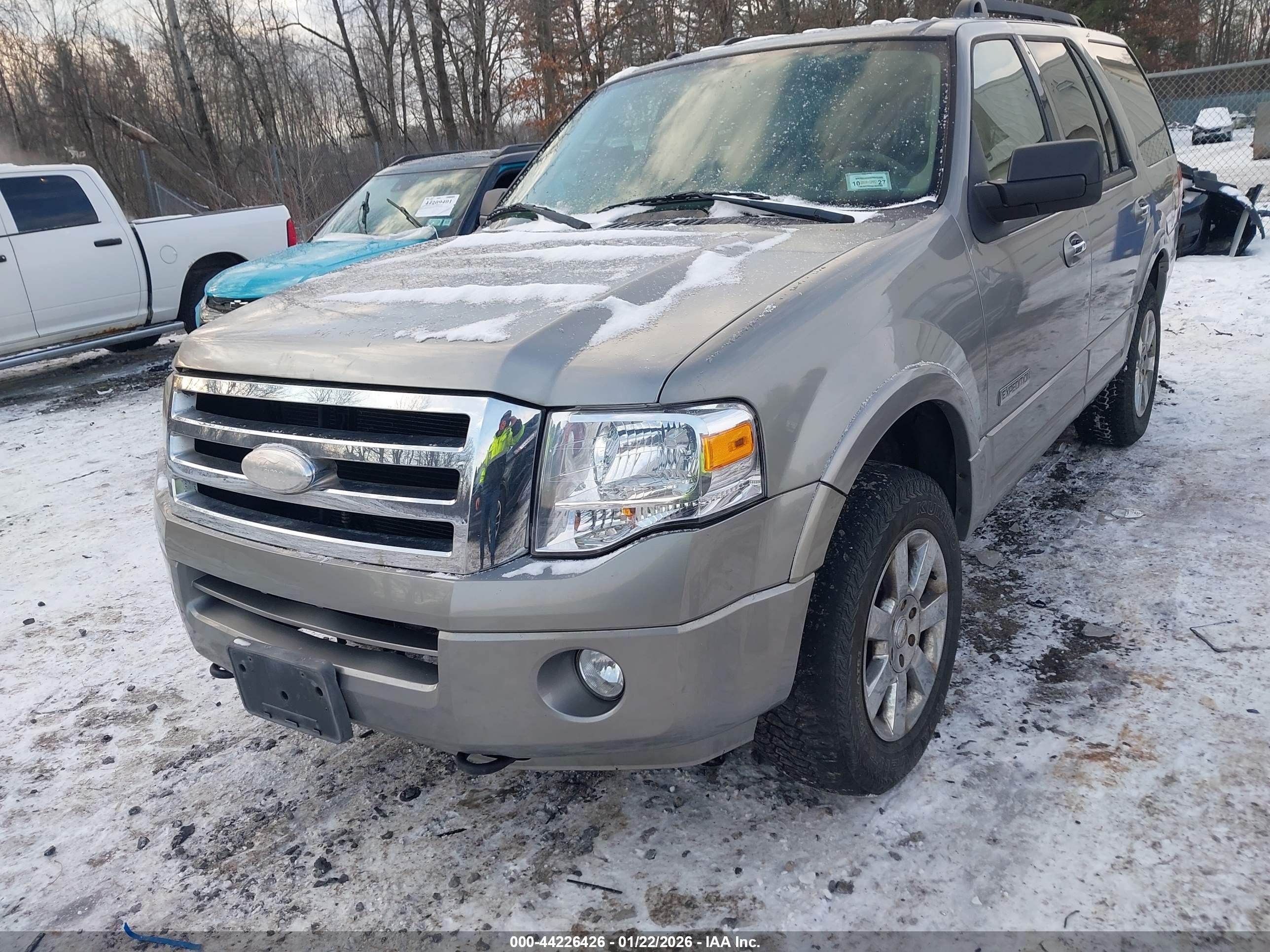 FORD EXPEDITION image 6