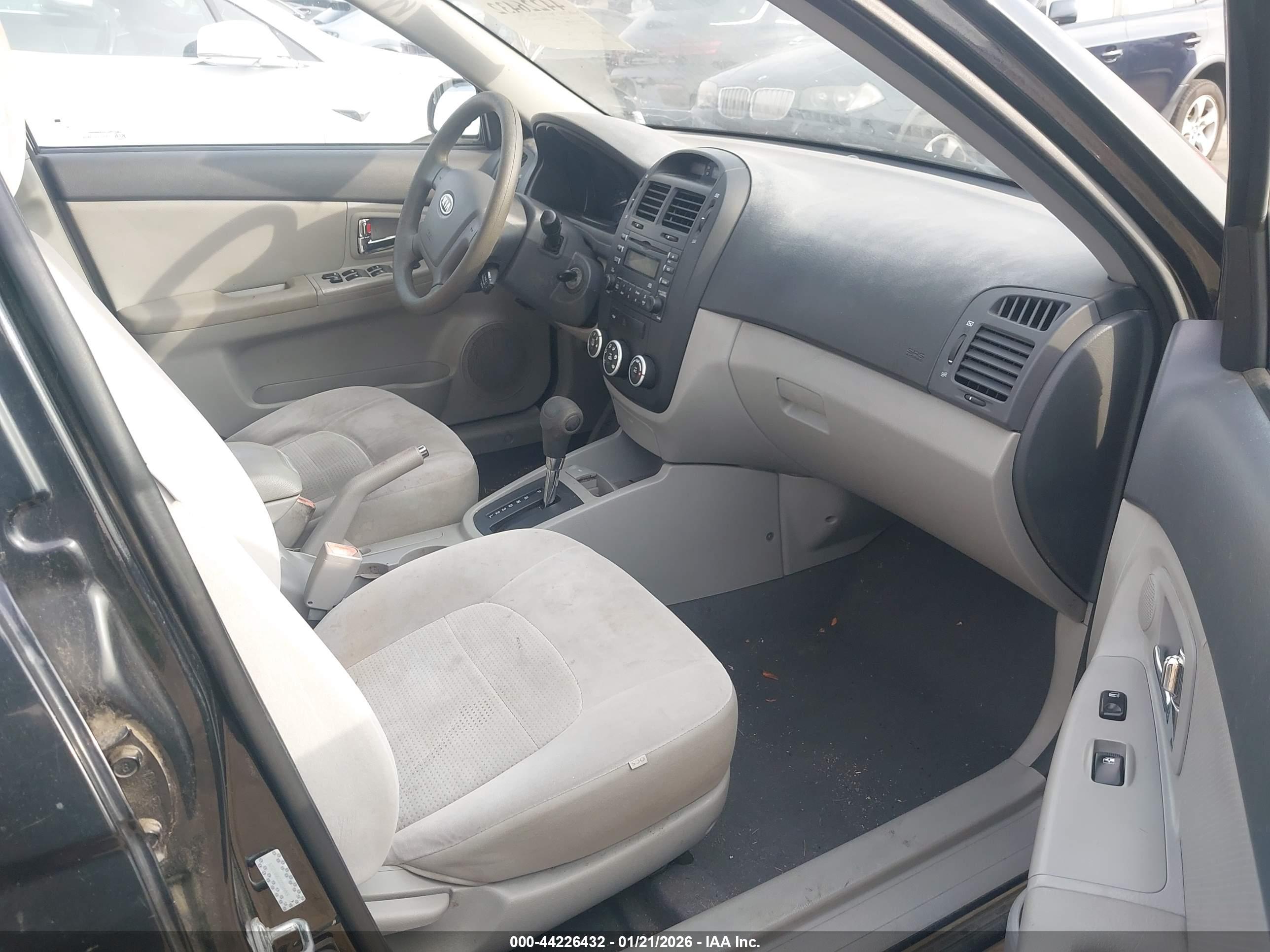 KIA SPECTRA image 5
