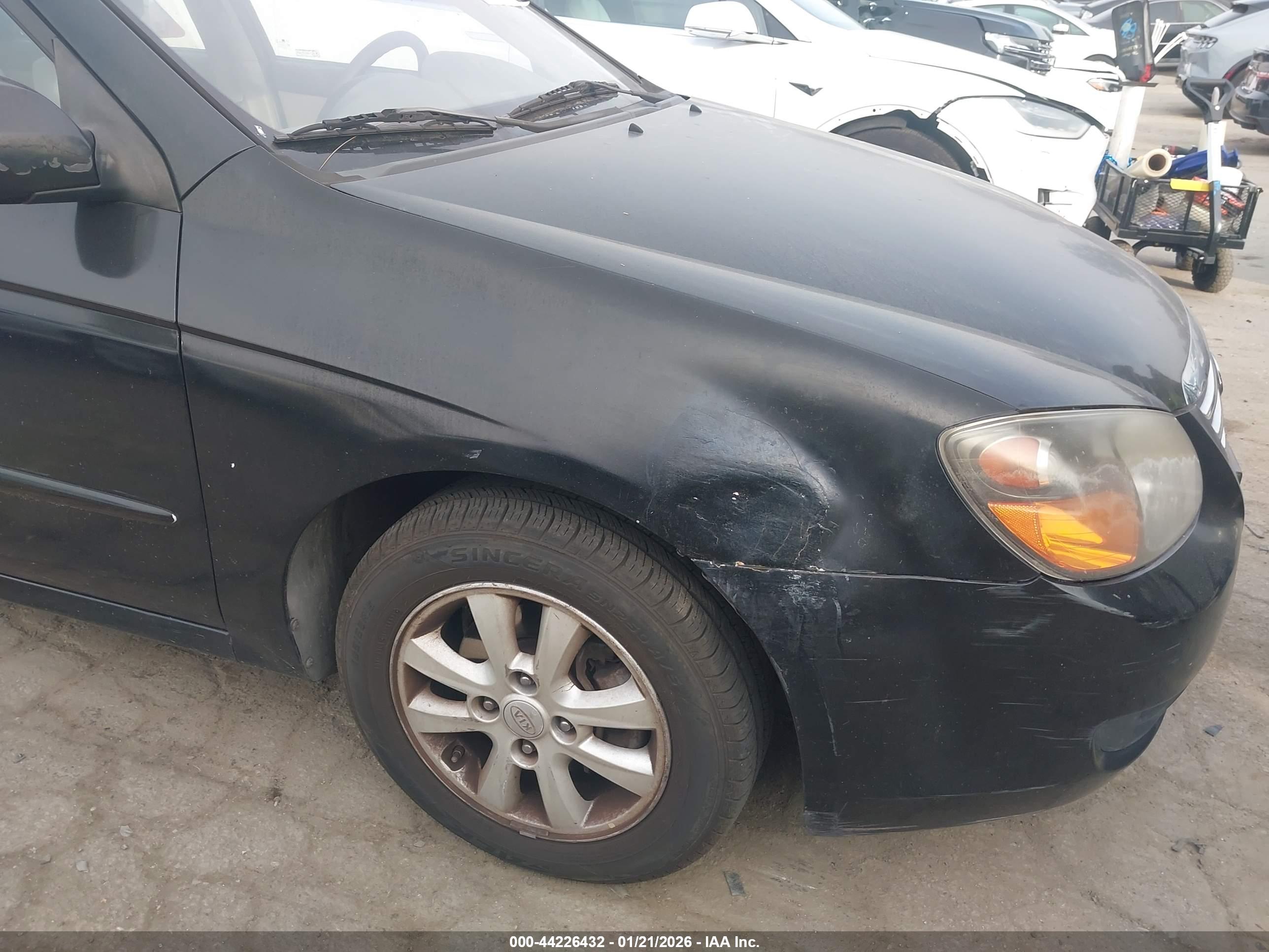 KIA SPECTRA image 6