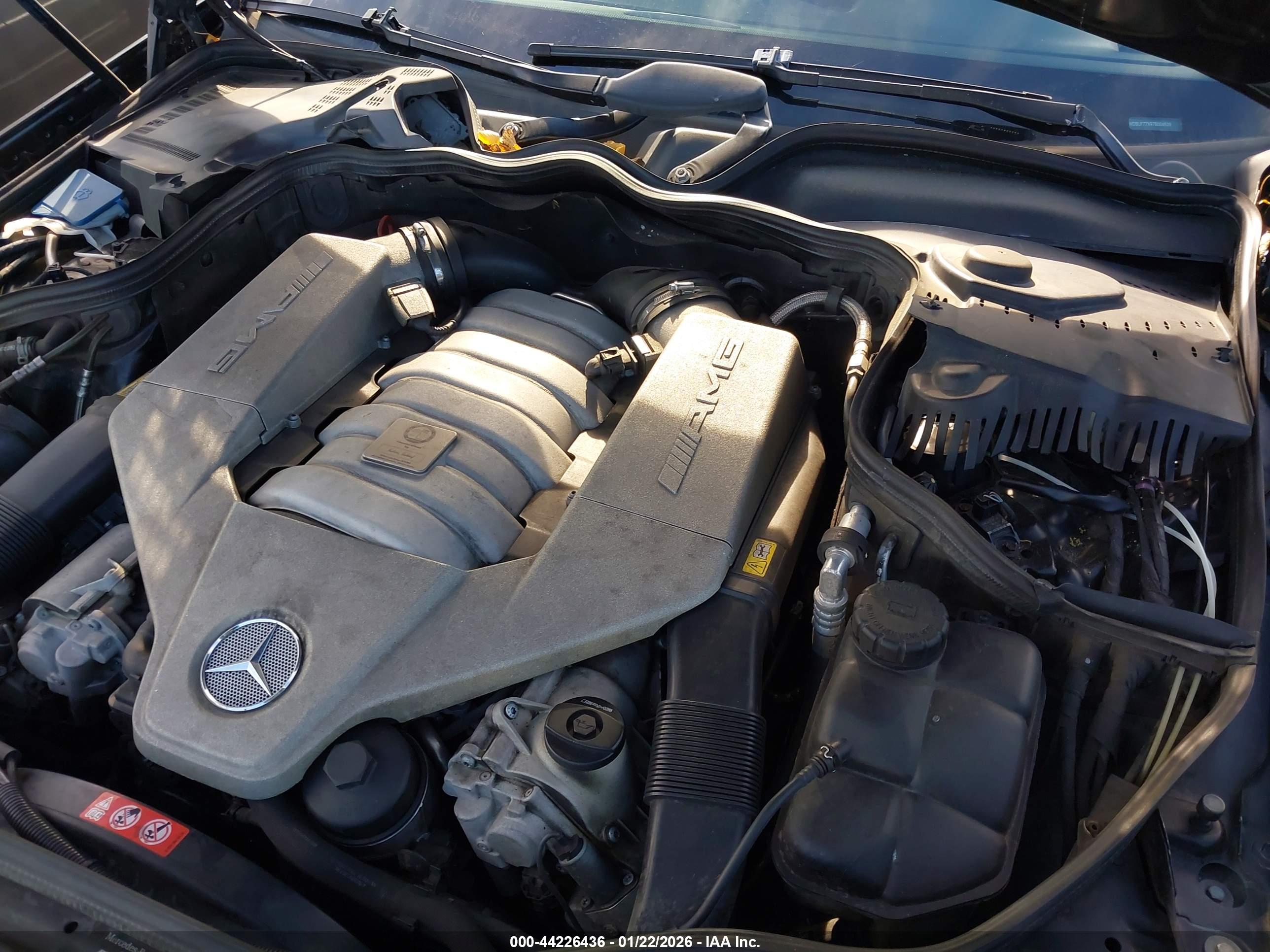 MERCEDES-BENZ E image 10