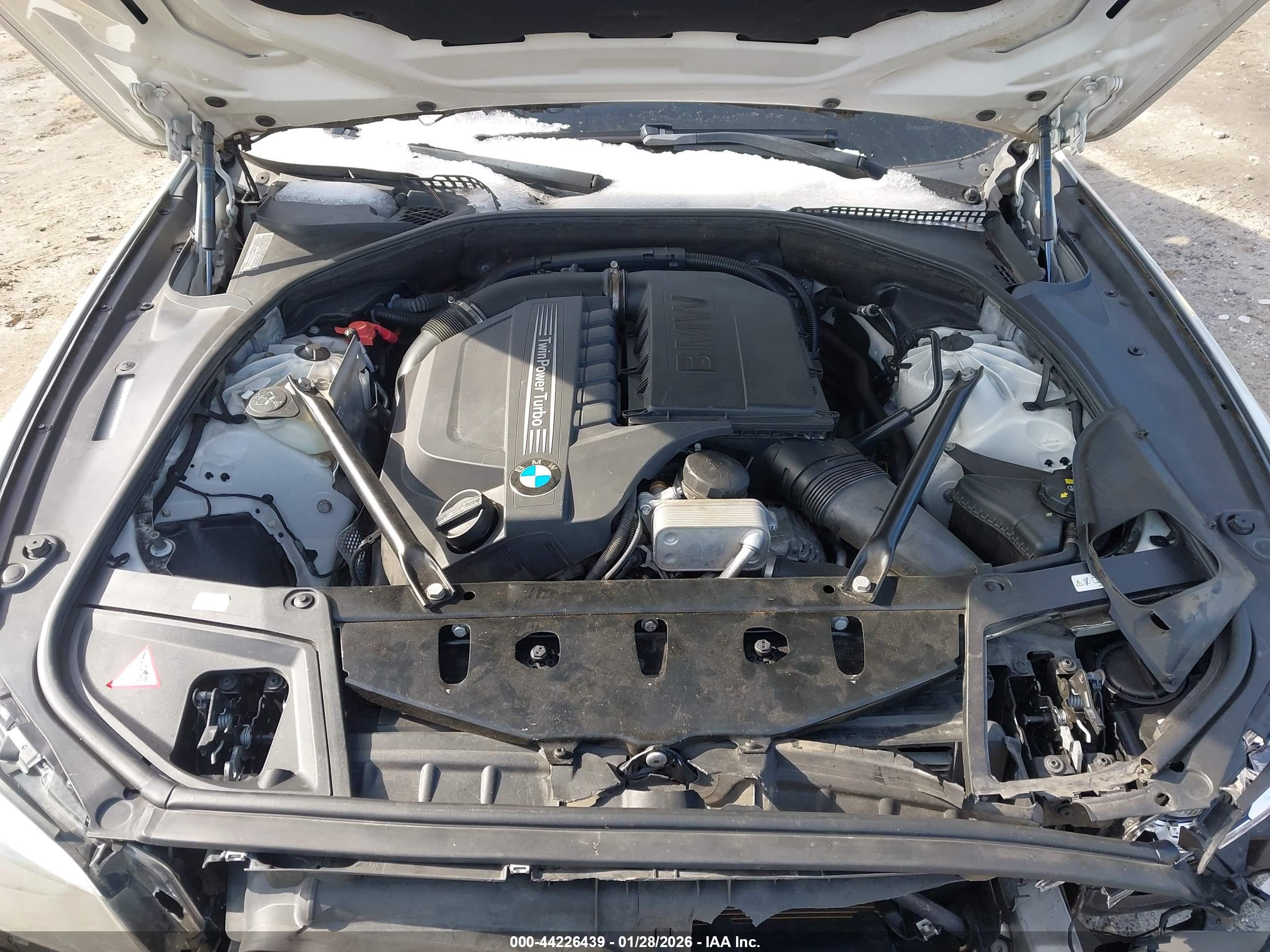 BMW 535I image 10