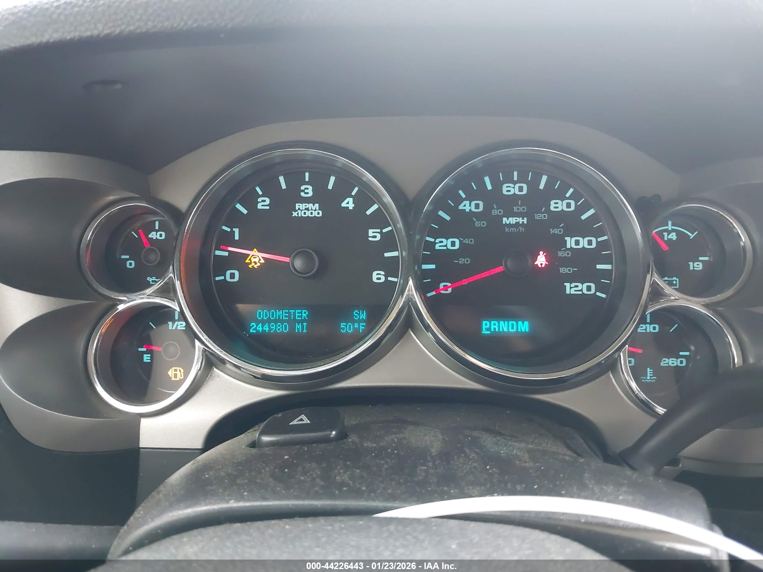 CHEVROLET SILVERADO image 7