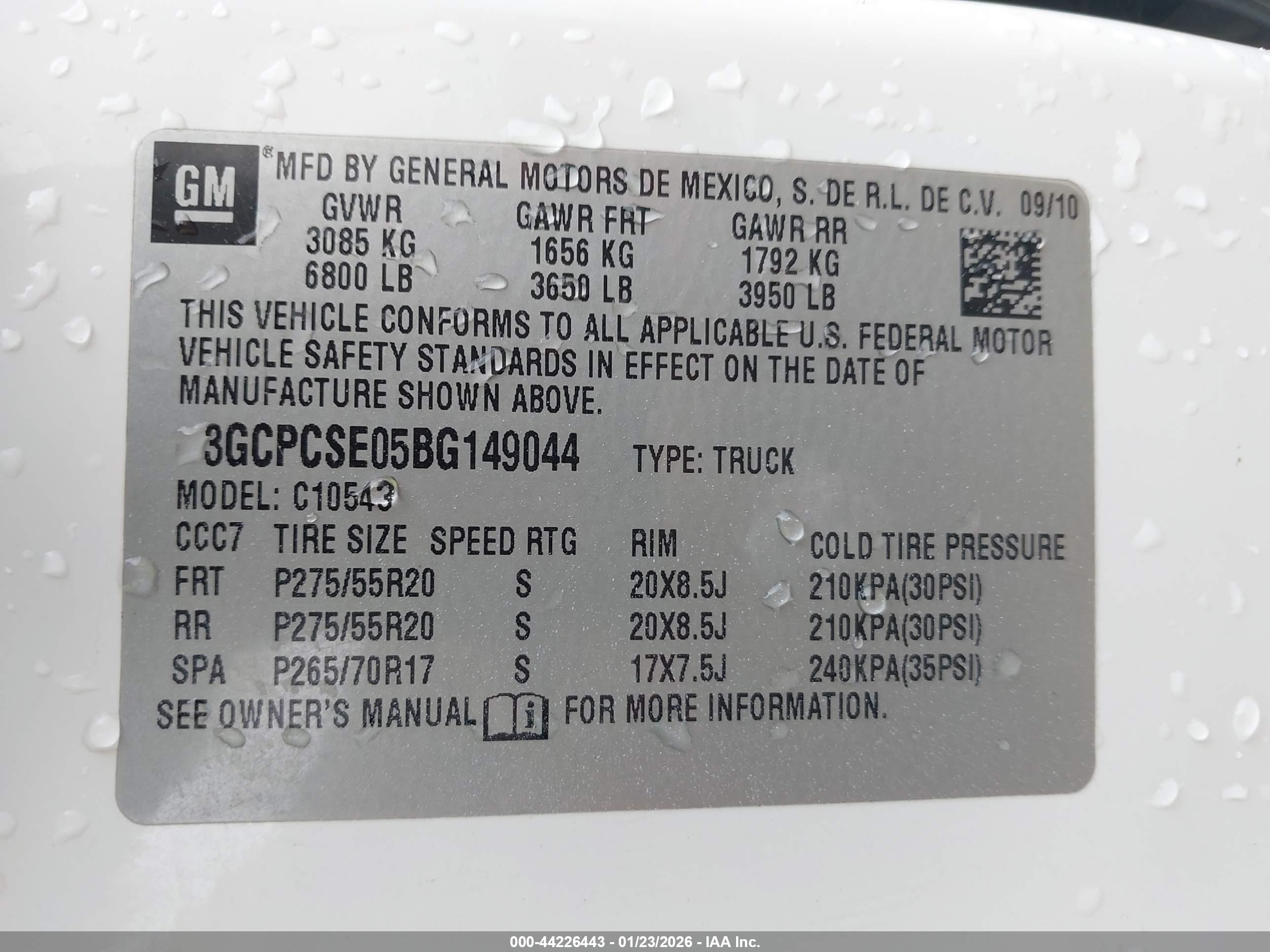 CHEVROLET SILVERADO image 9
