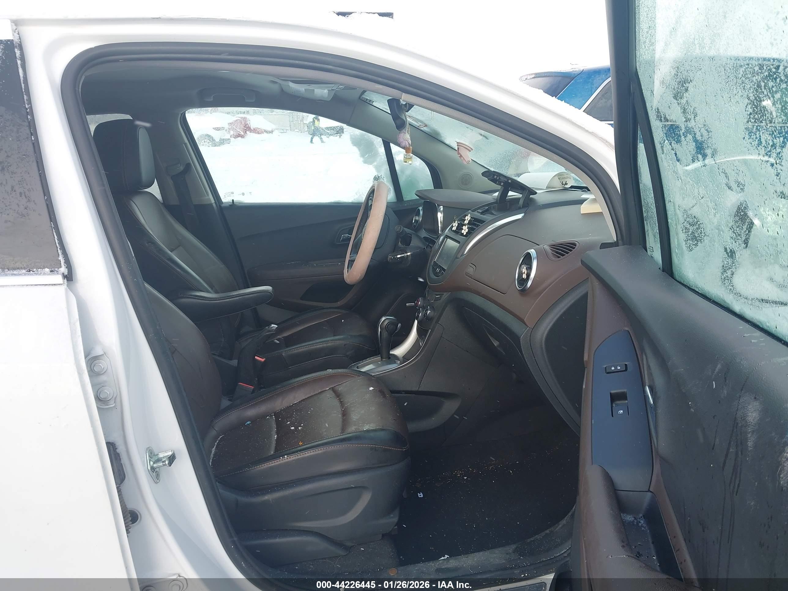 CHEVROLET TRAX image 5