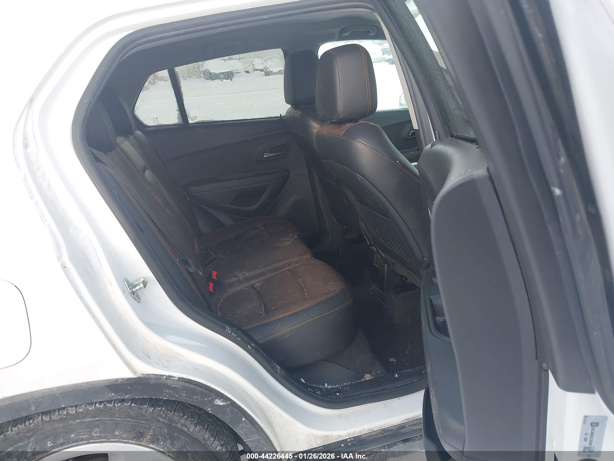 CHEVROLET TRAX image 8