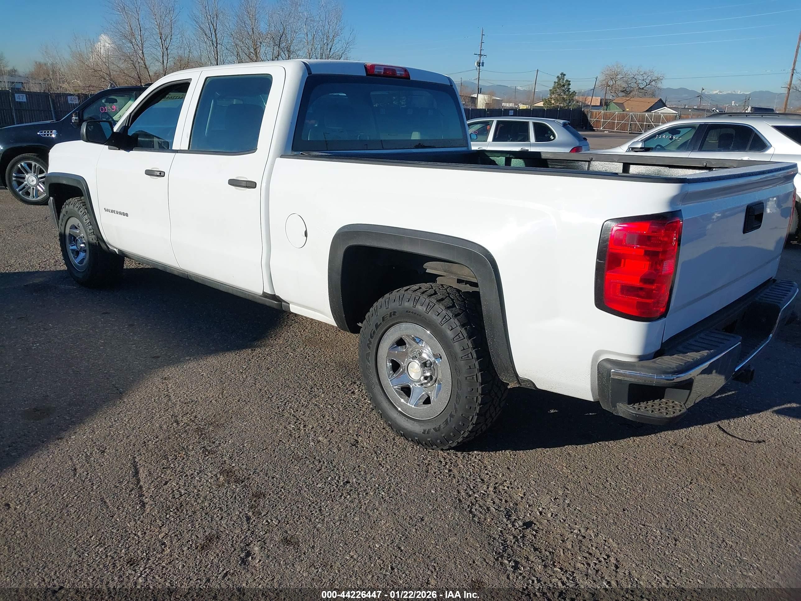 CHEVROLET SILVERADO image 3