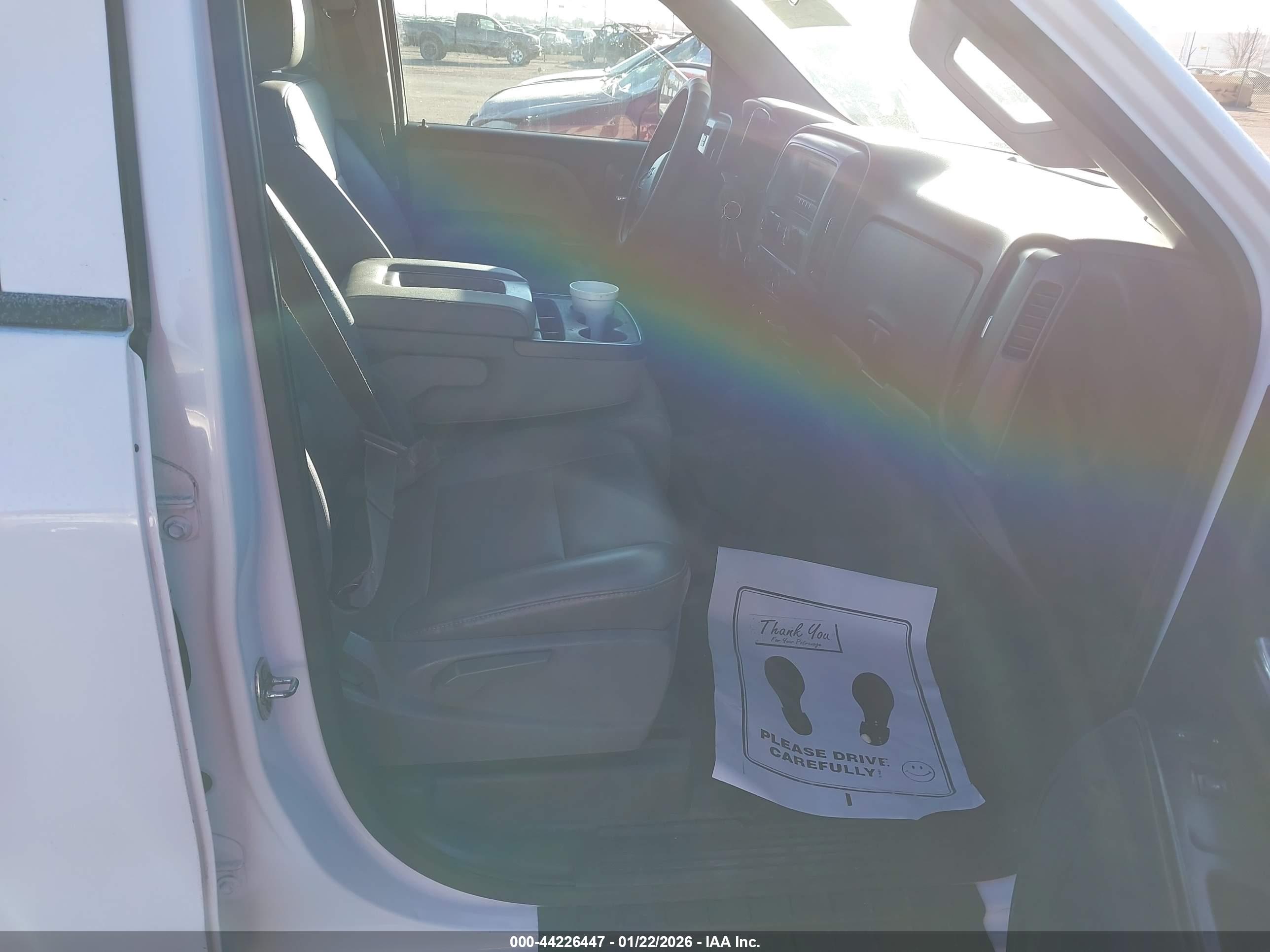 CHEVROLET SILVERADO image 5