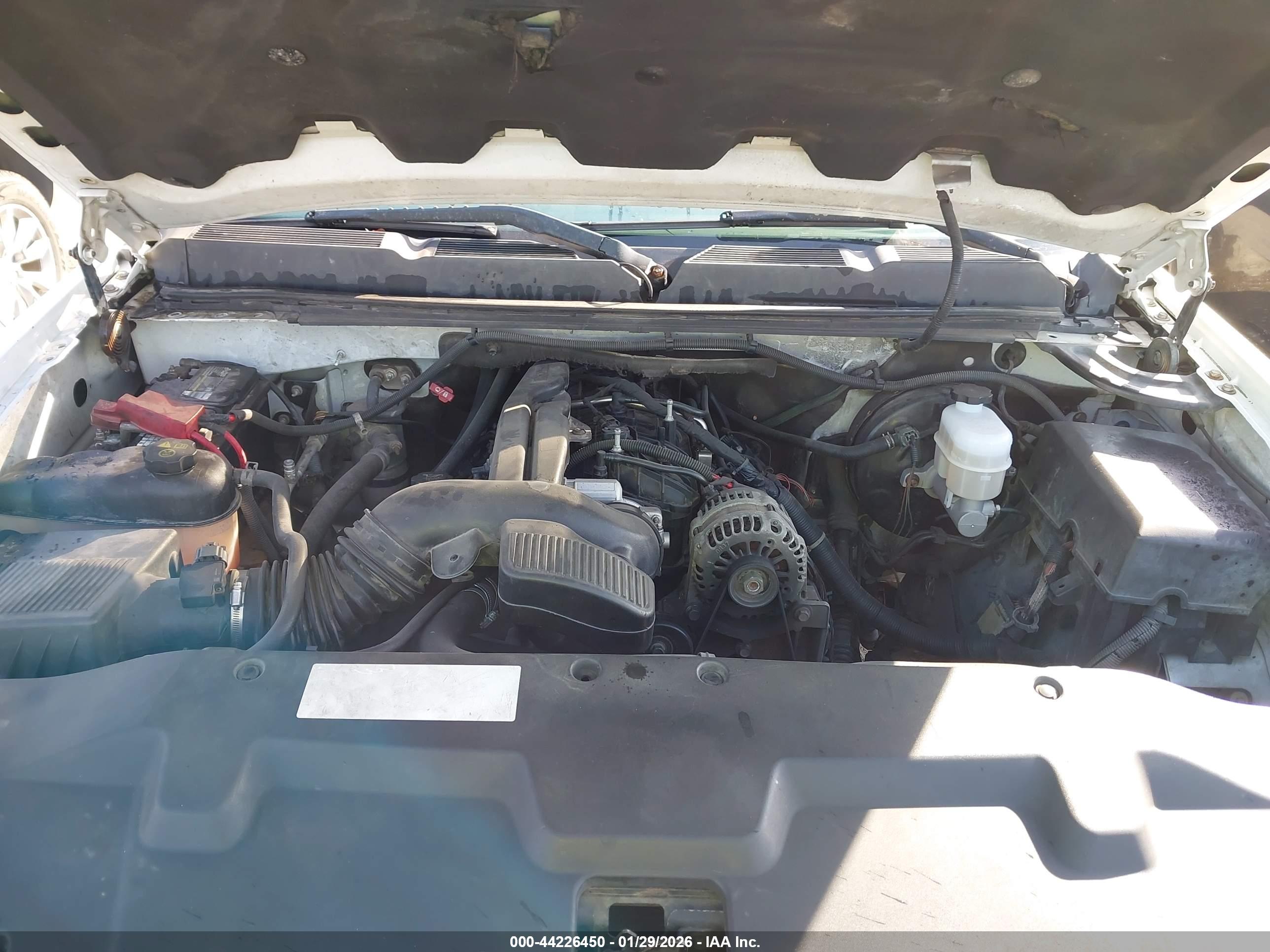 CHEVROLET SILVERADO image 10