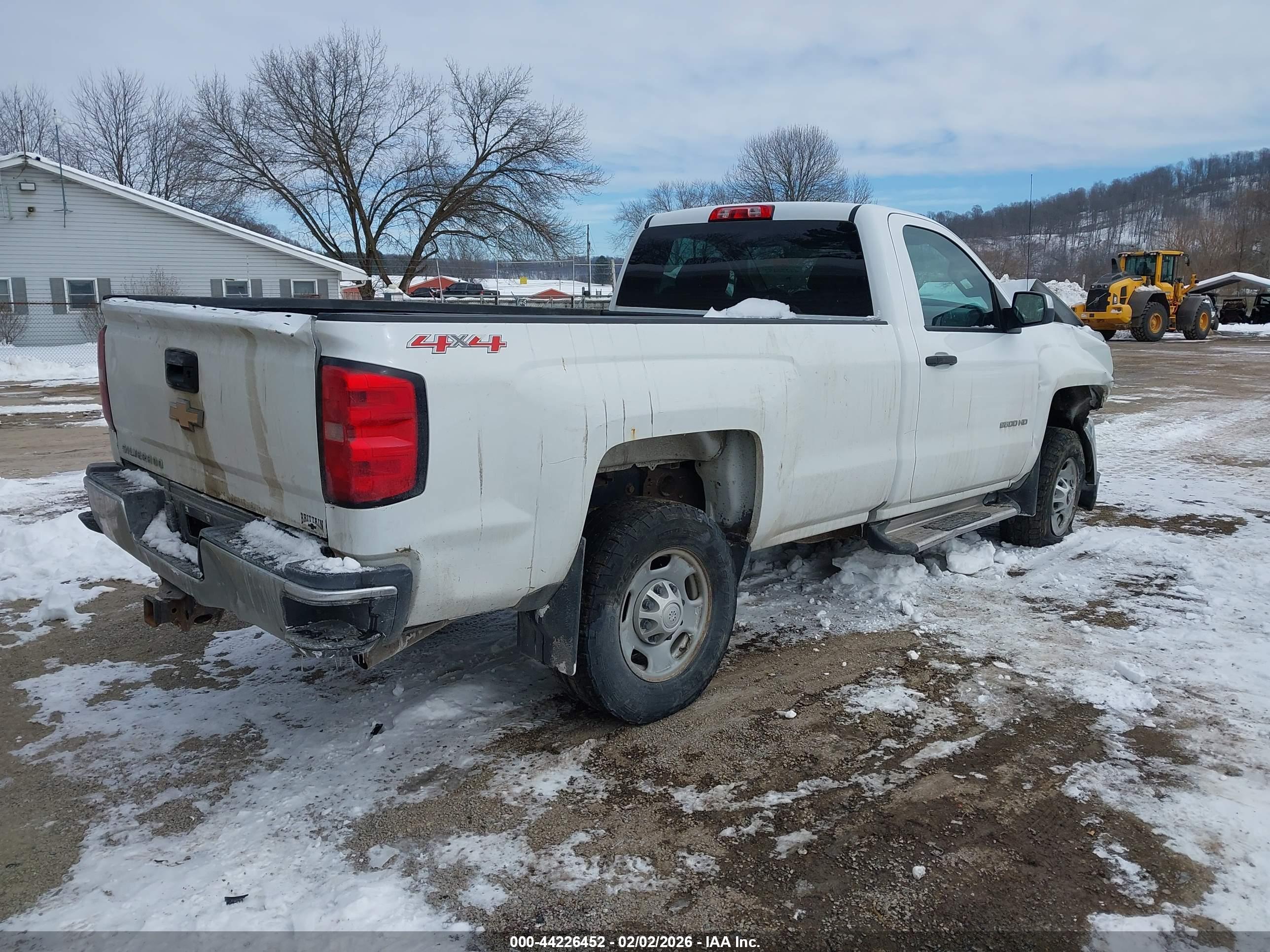 CHEVROLET SILVERADO image 4