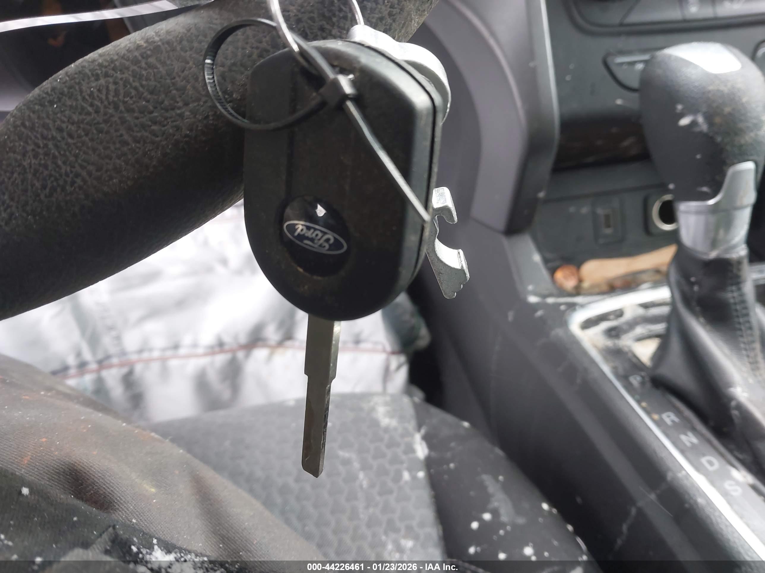 FORD ESCAPE image 11