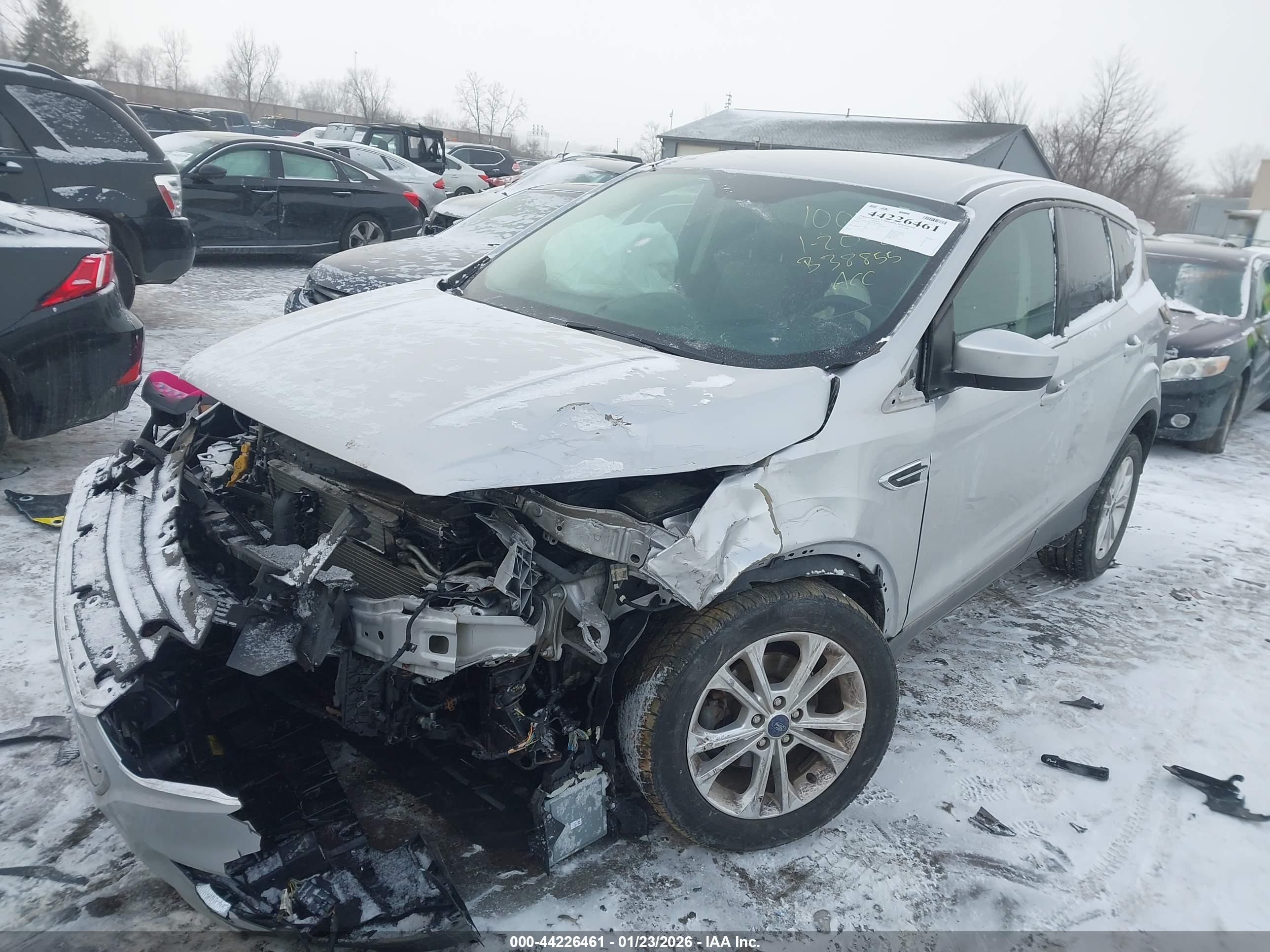FORD ESCAPE image 2