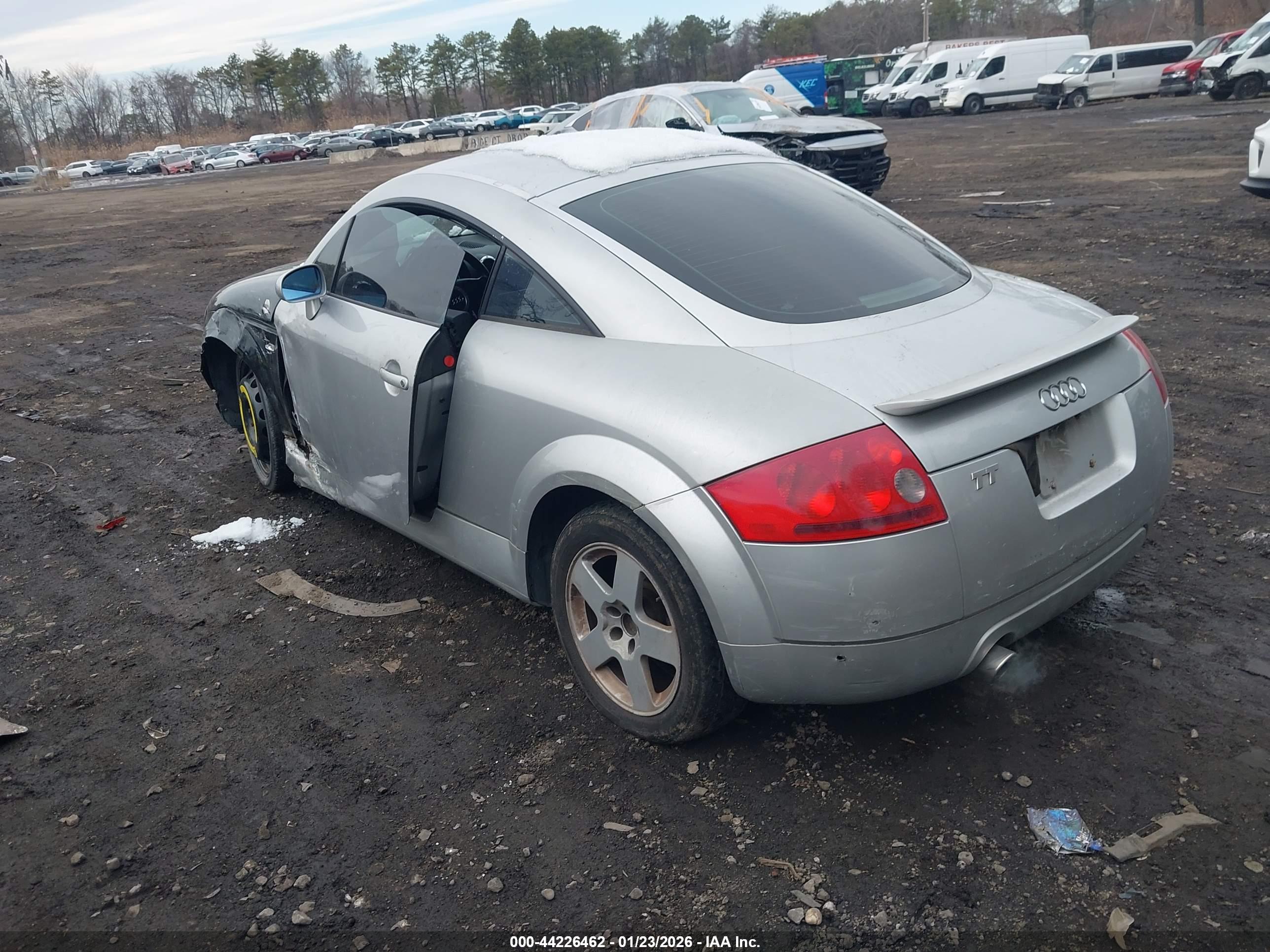 AUDI TT image 3