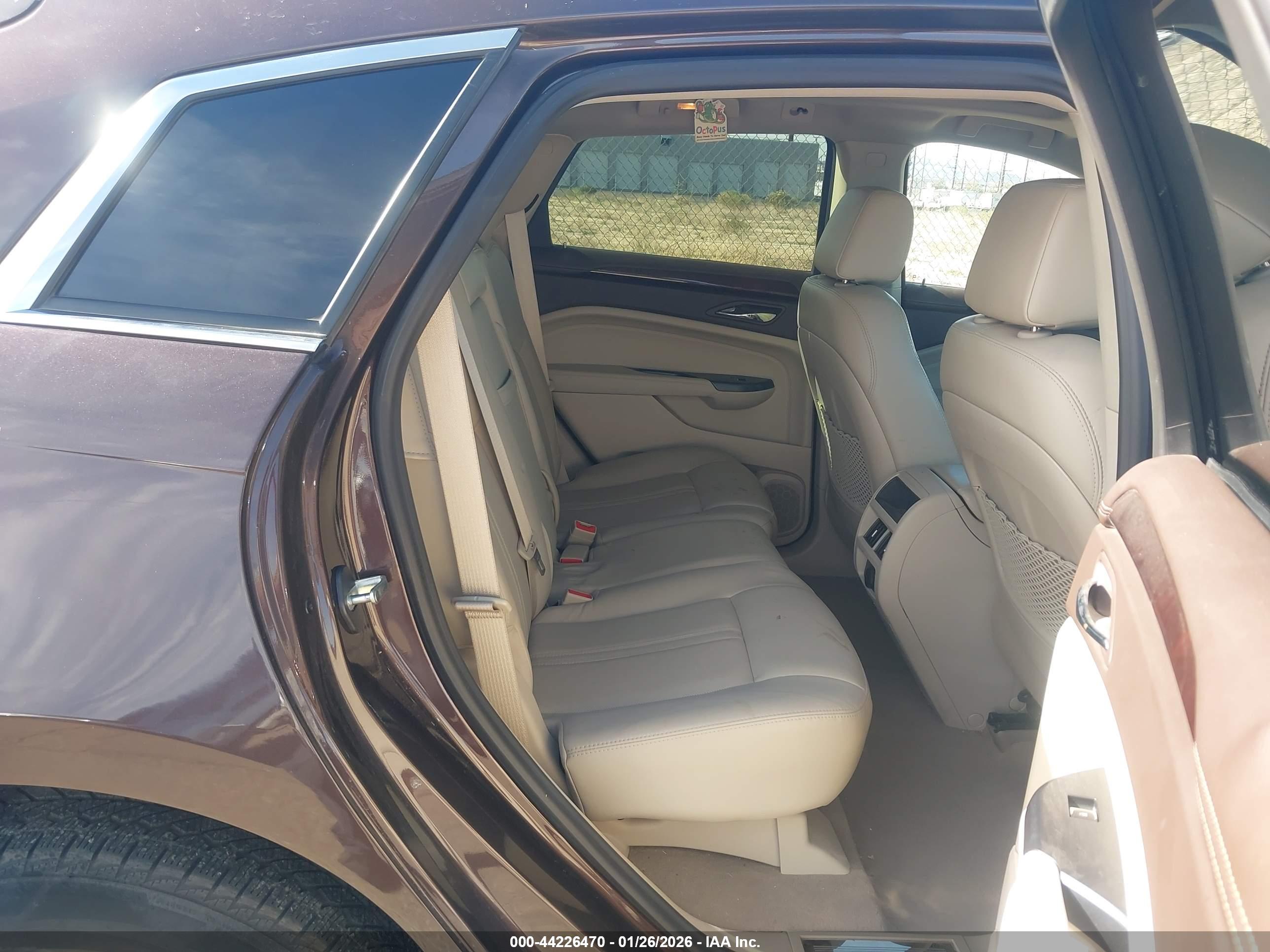 CADILLAC SRX image 8