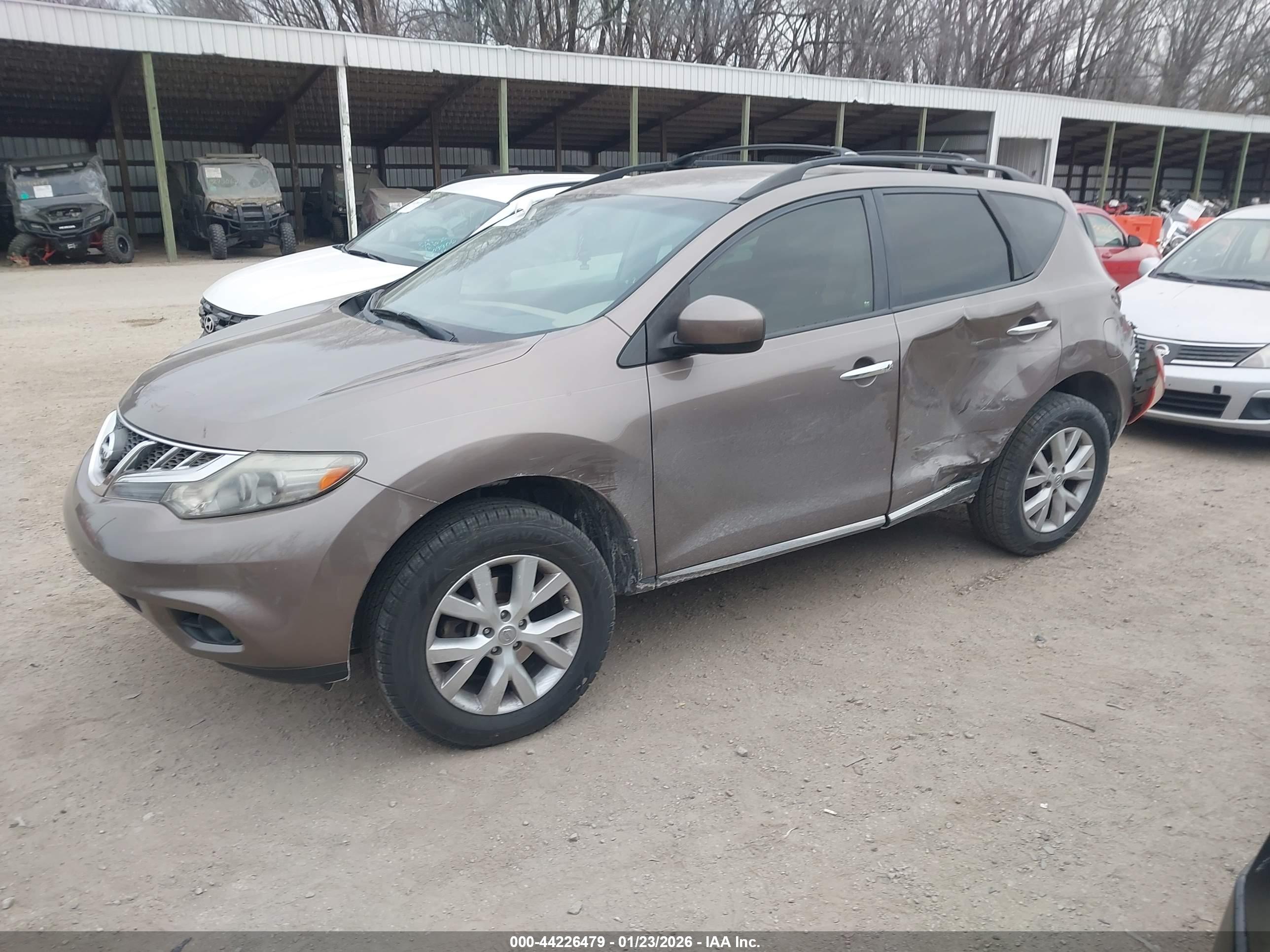 NISSAN MURANO image 2