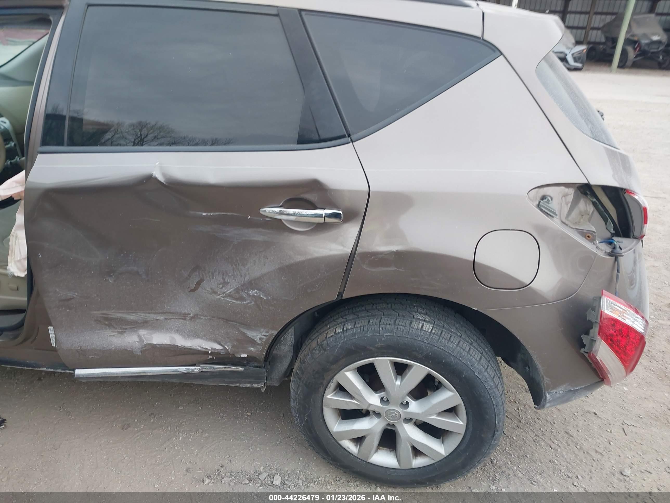 NISSAN MURANO image 6