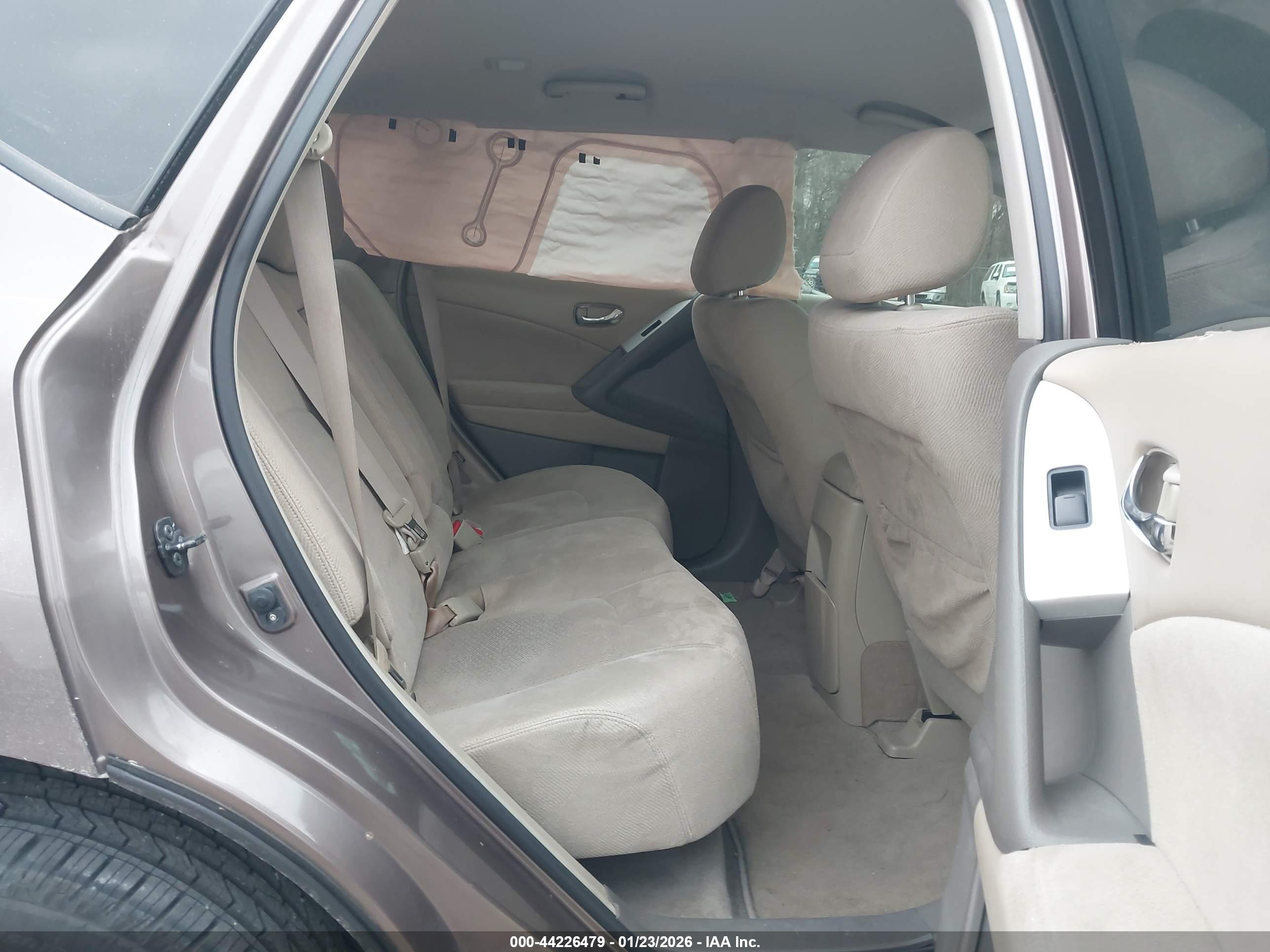 NISSAN MURANO image 8