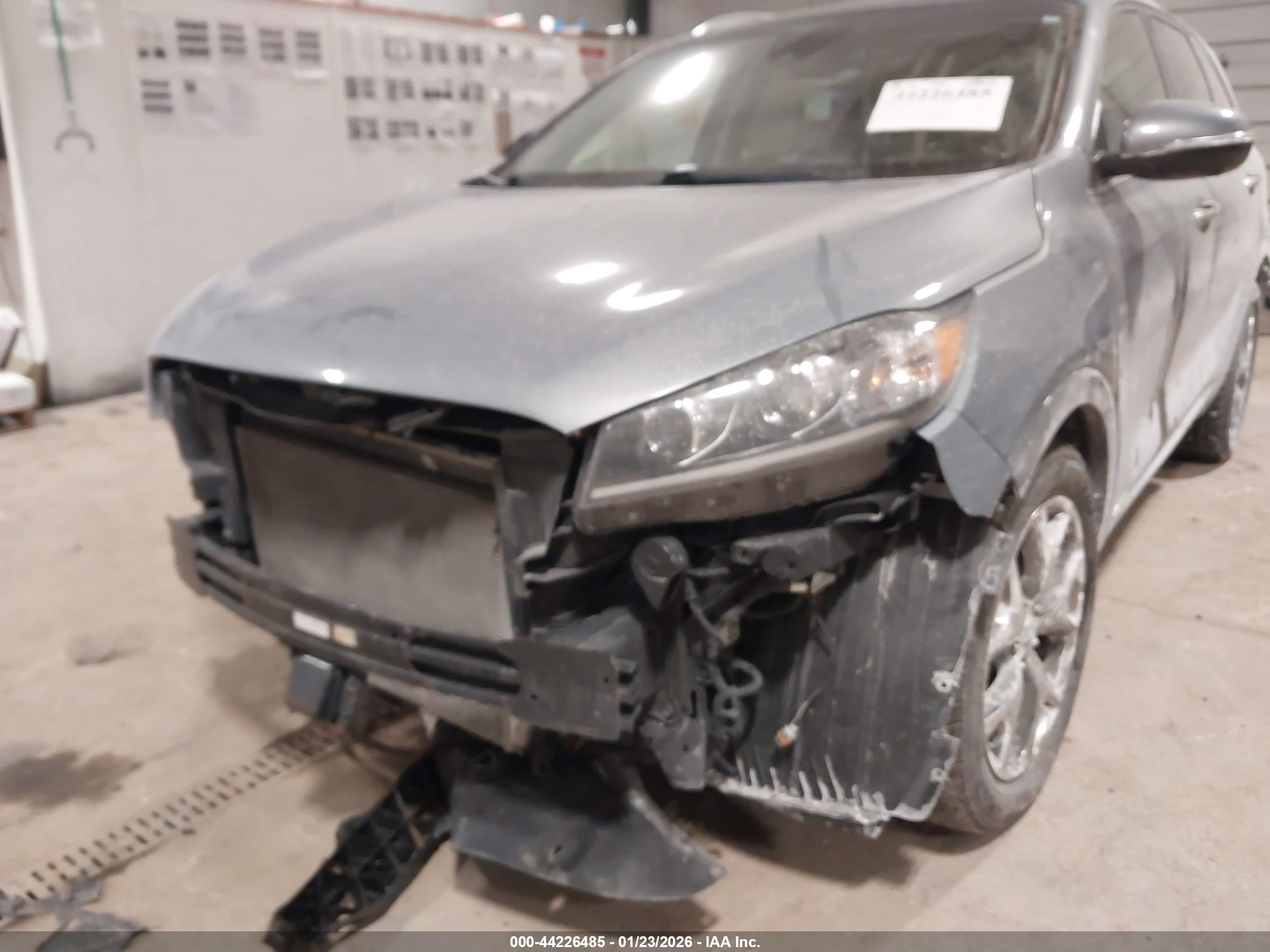 KIA SORENTO image 6