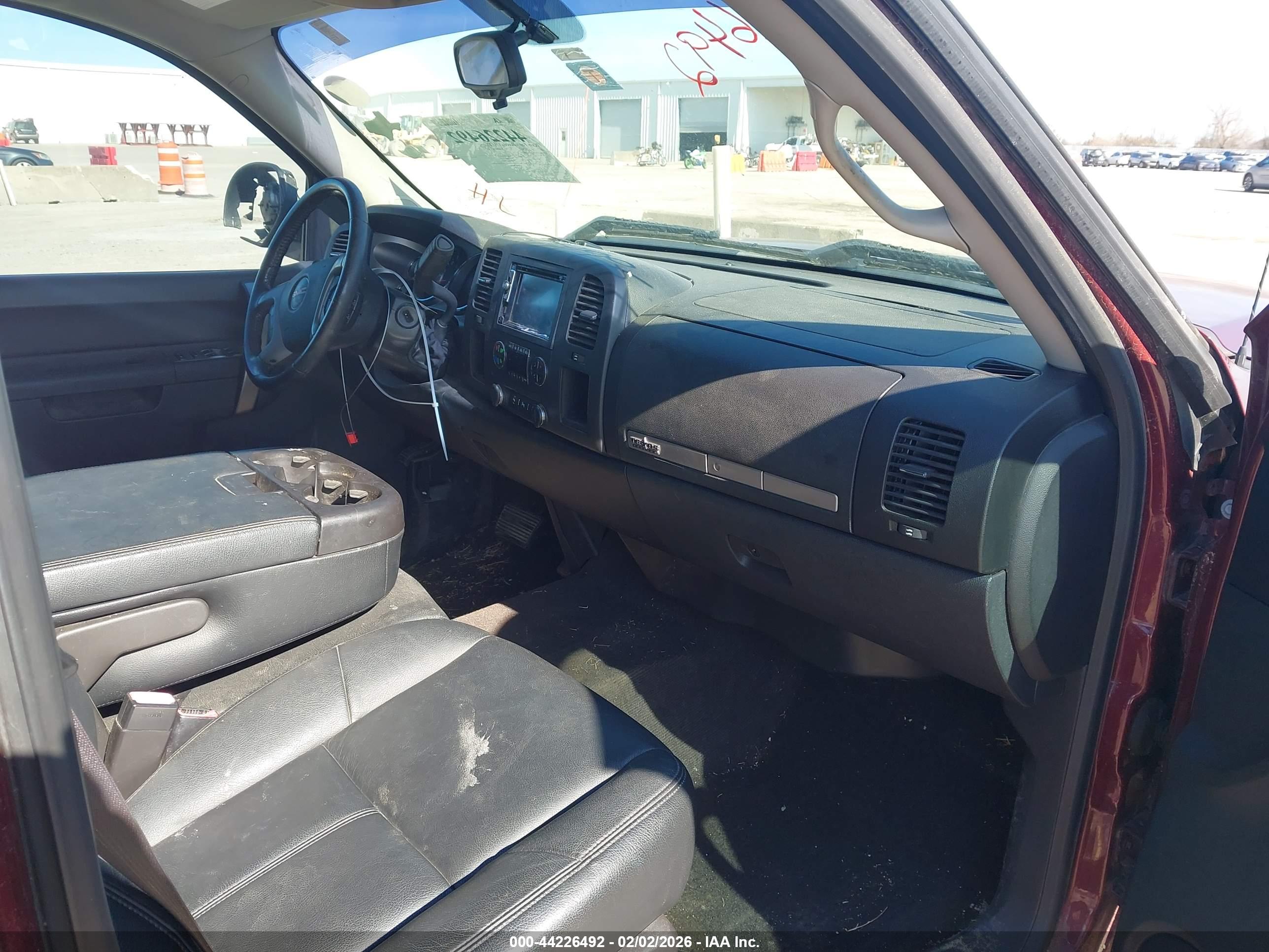 GMC SIERRA image 5