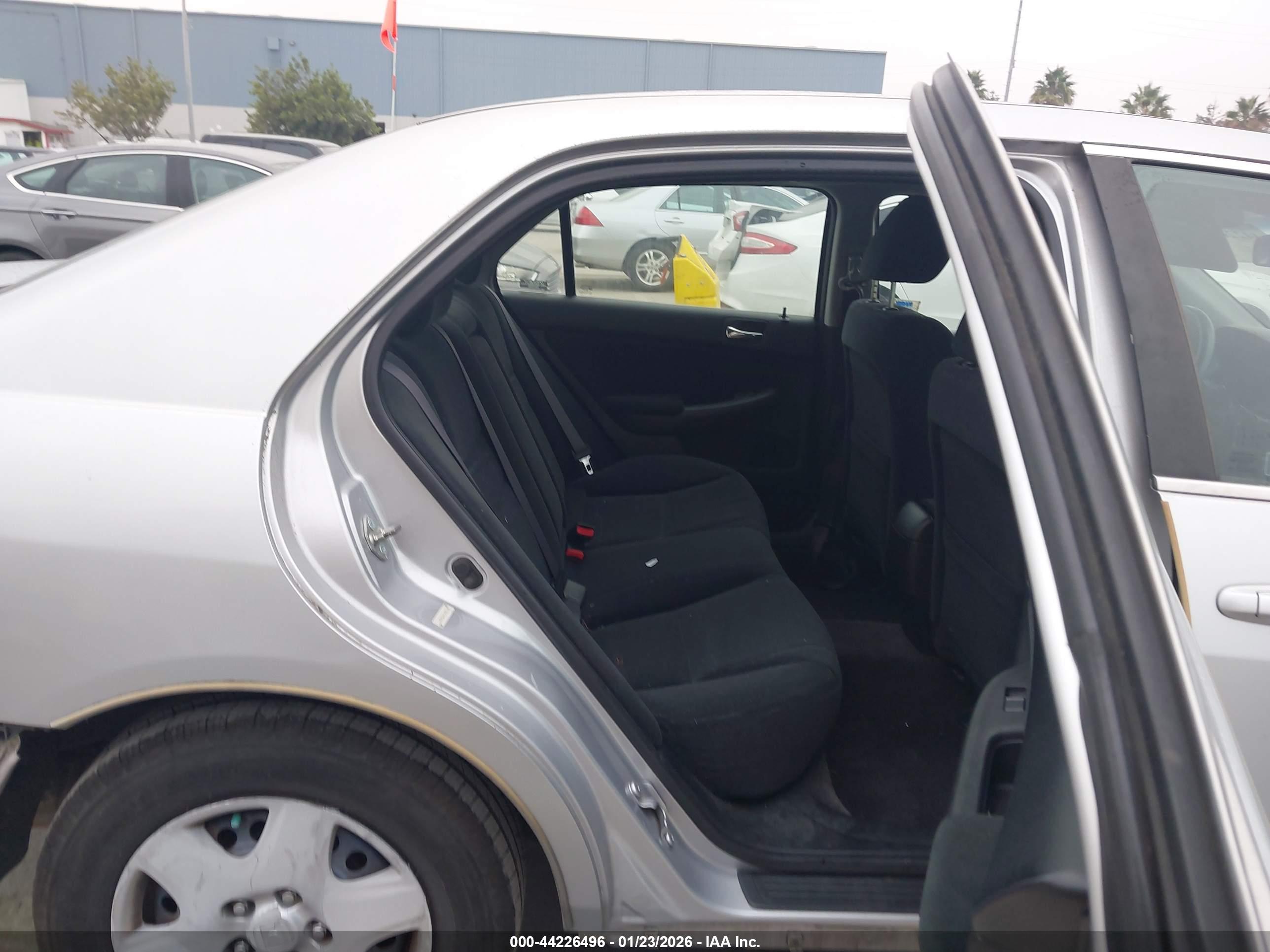 HONDA ACCORD image 8