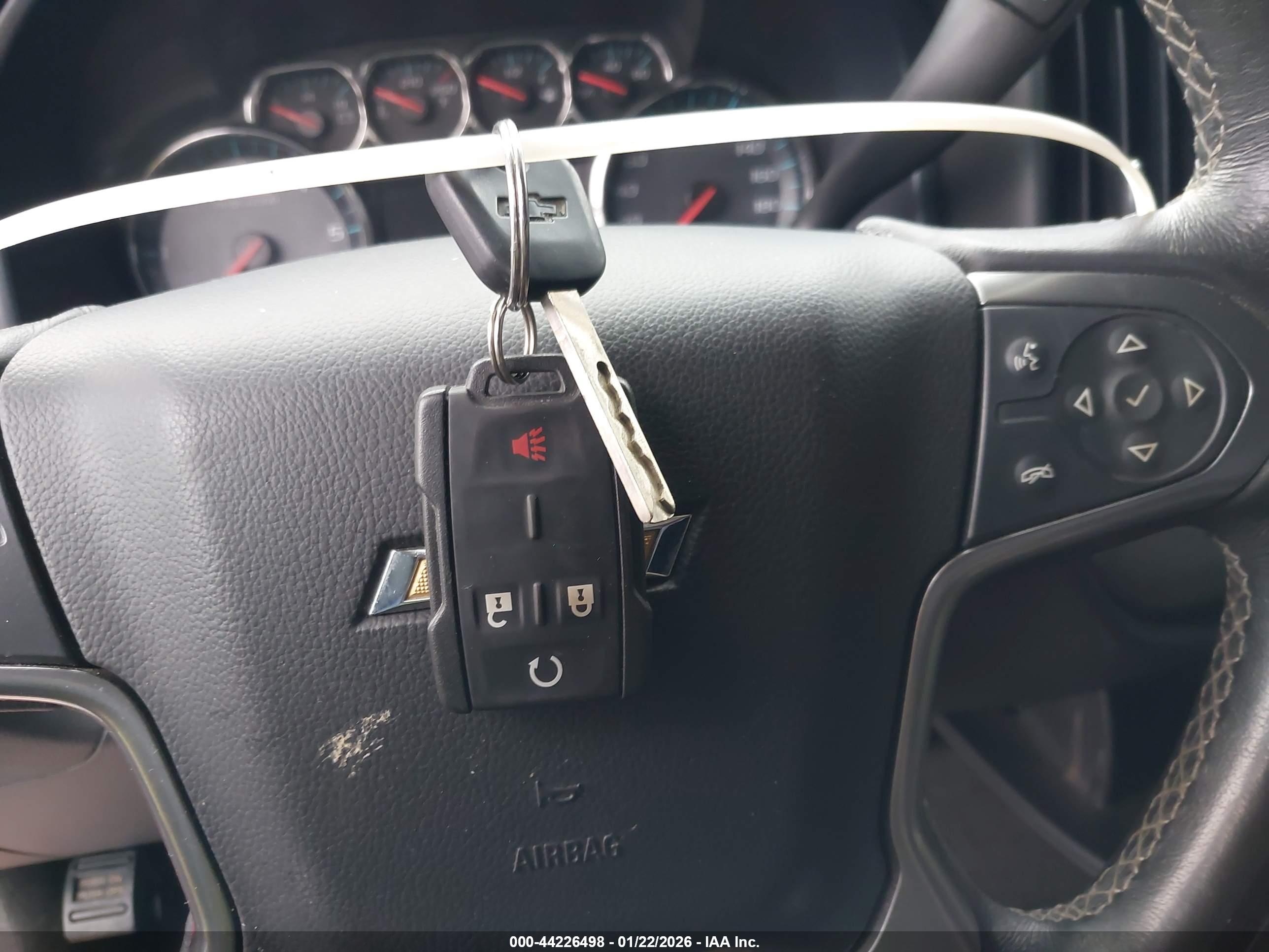 CHEVROLET SILVERADO image 11